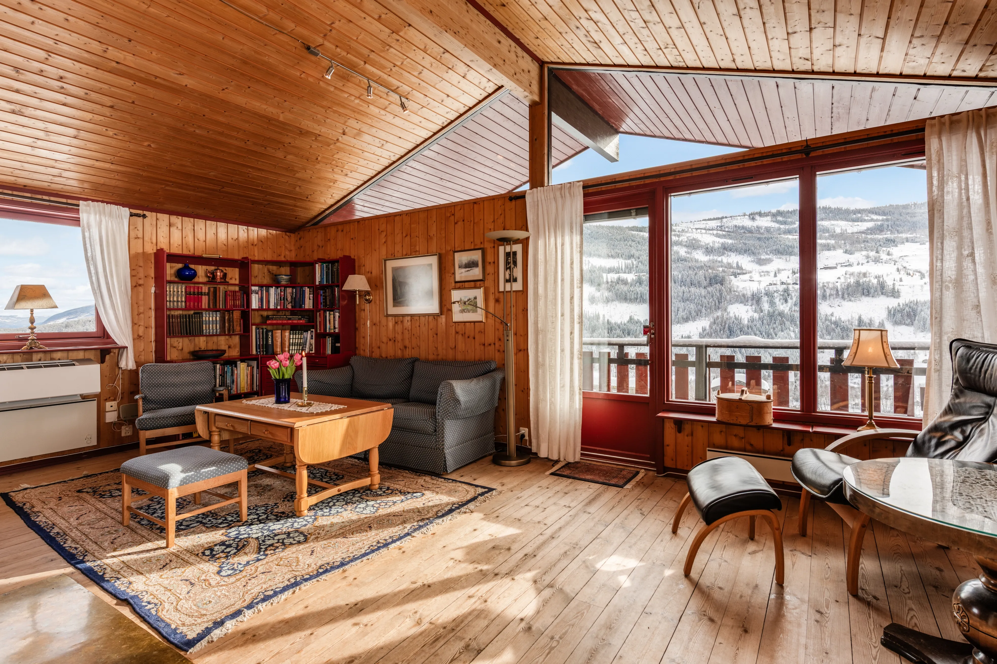 1970s Ål House with Expansive Terrace and Private Garden - View image 8 of 51