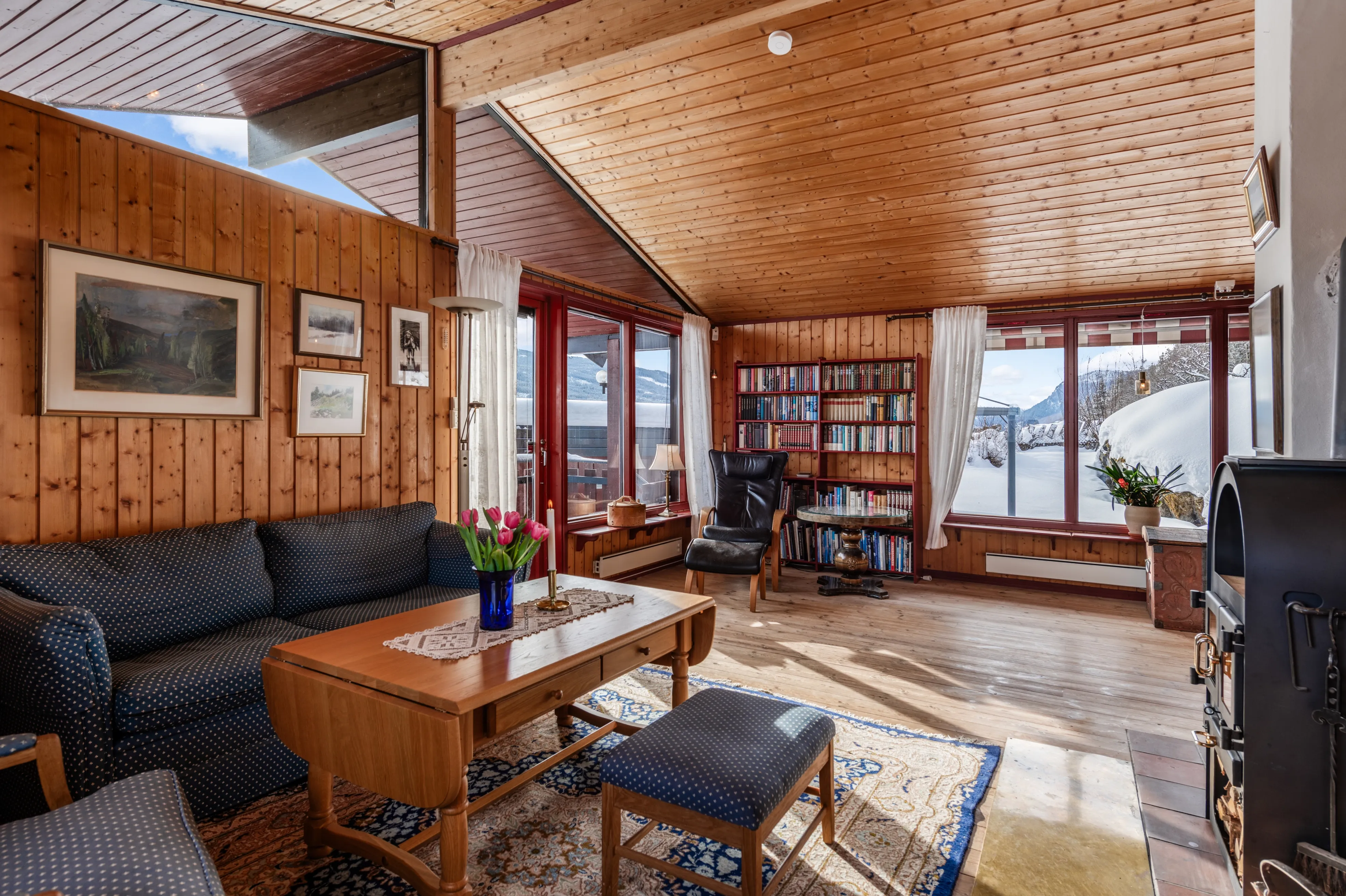 1970s Ål House with Expansive Terrace and Private Garden - View image 9 of 51