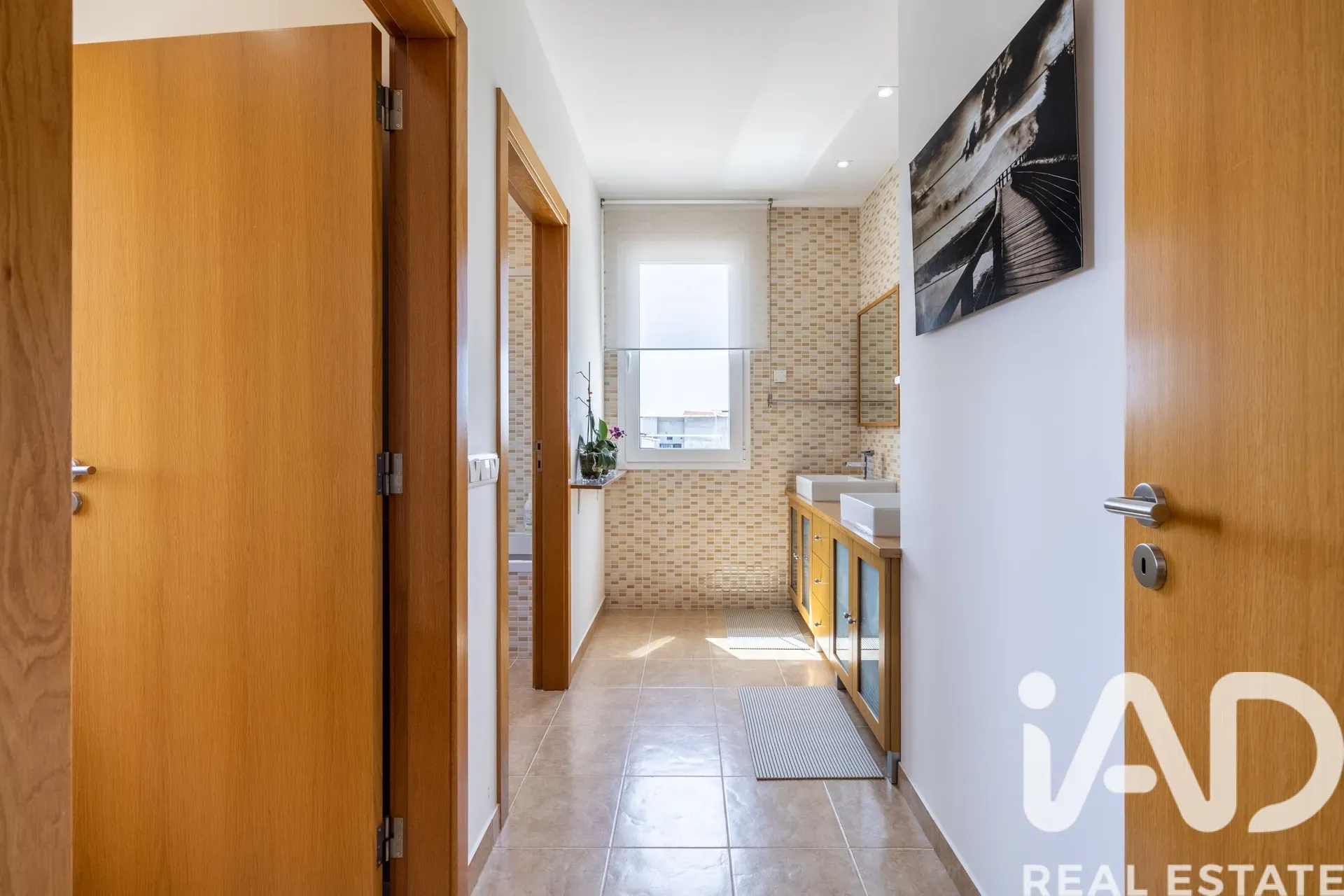 Contemporary 5-Bedroom House with Garden and Terrace in Leiria, Portugal - View image 21 of 37
