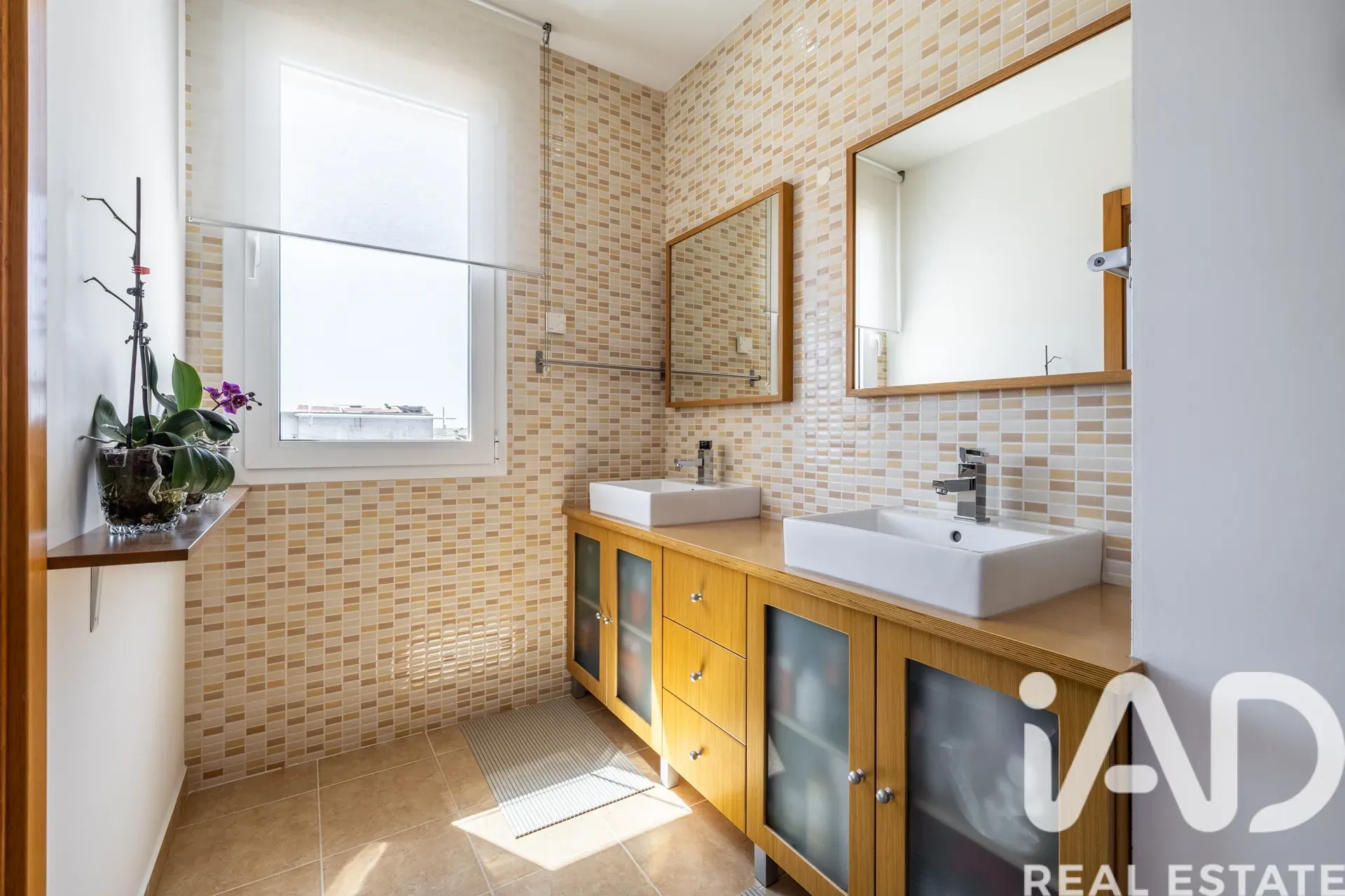 Contemporary 5-Bedroom House with Garden and Terrace in Leiria, Portugal - View image 22 of 37