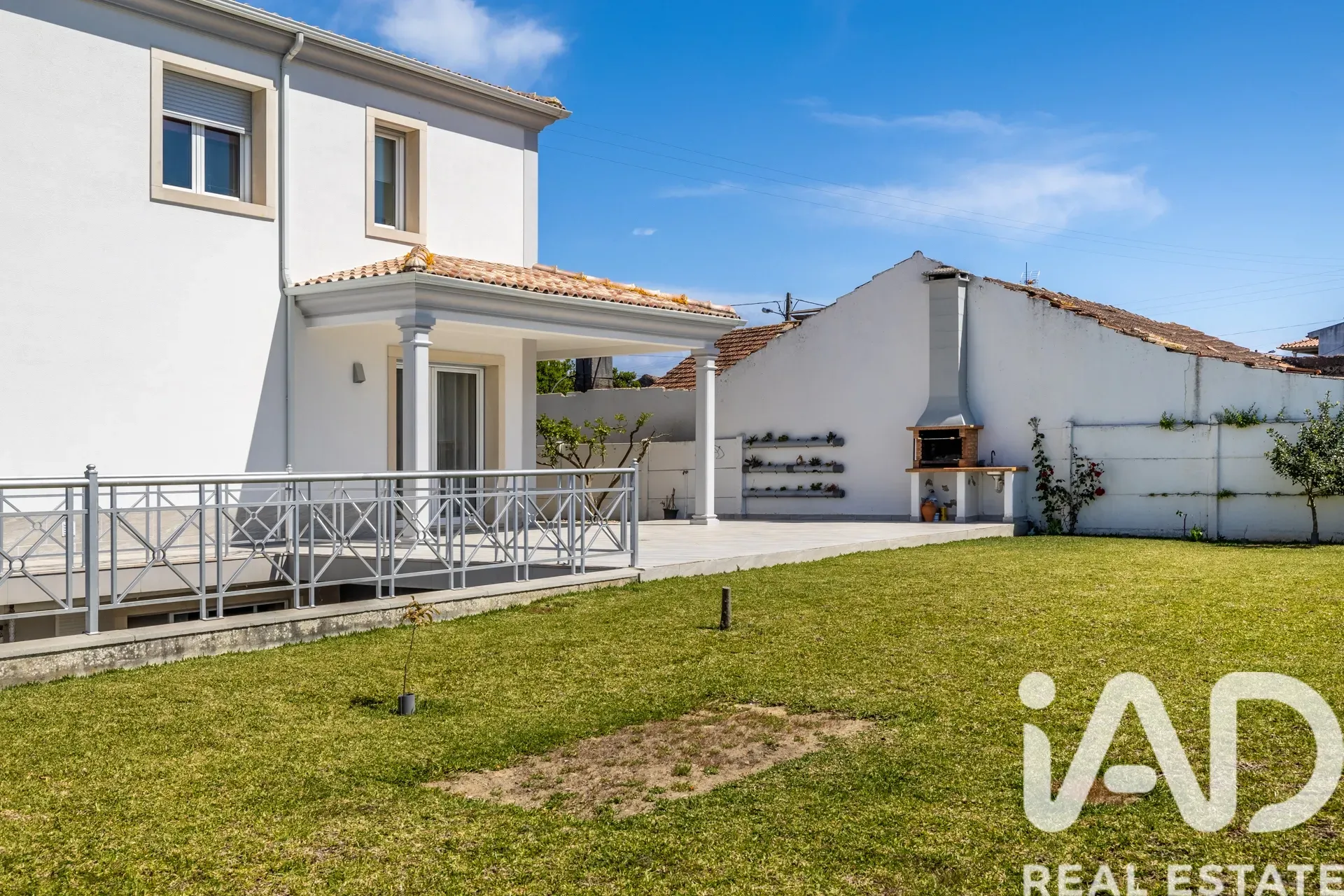 Contemporary 5-Bedroom House with Garden and Terrace in Leiria, Portugal - View image 31 of 37