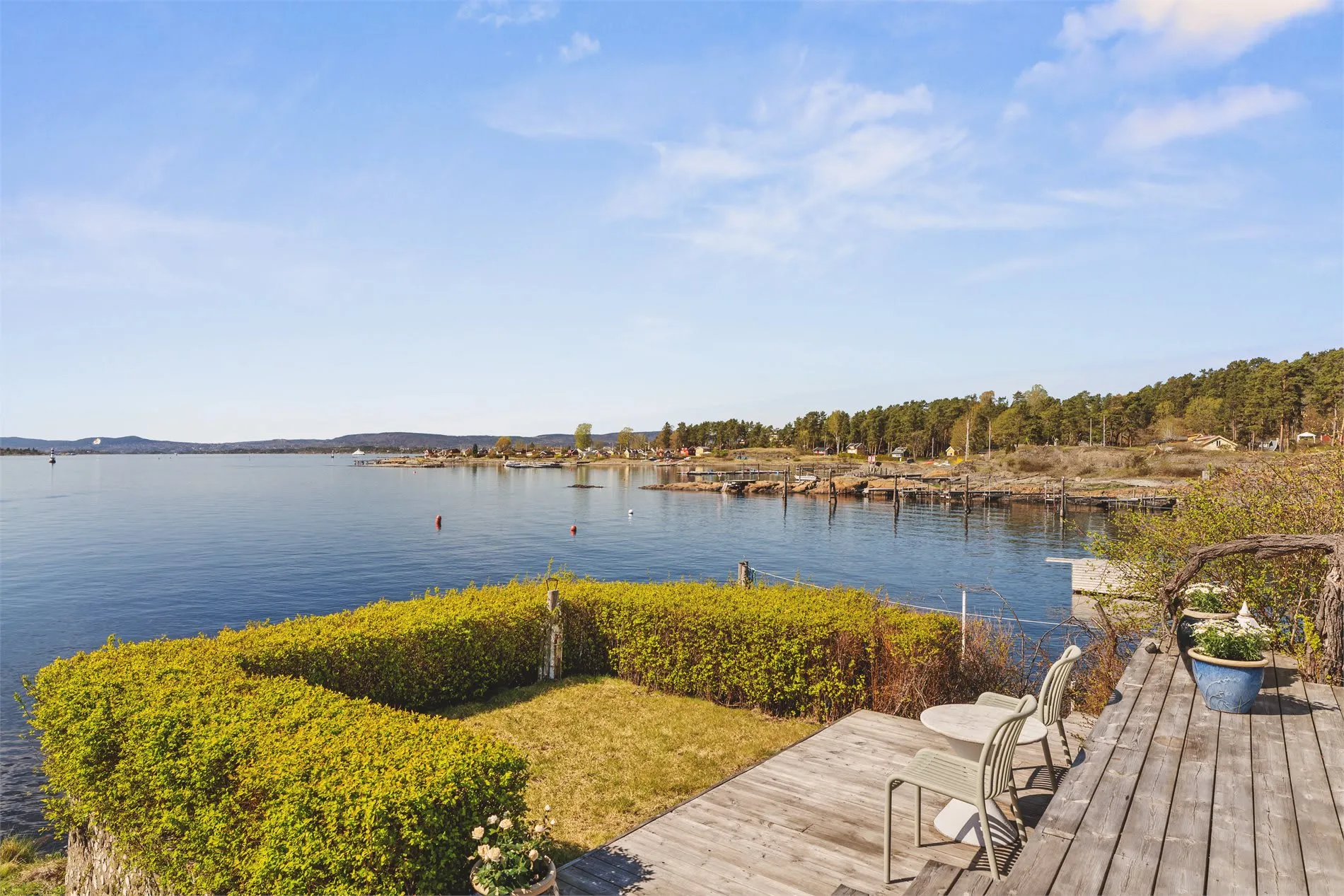 Cabaña de dos dormitorios de los años 30 con vistas al mar en Lindøya, Oslo - Ver imagen 9 de 50