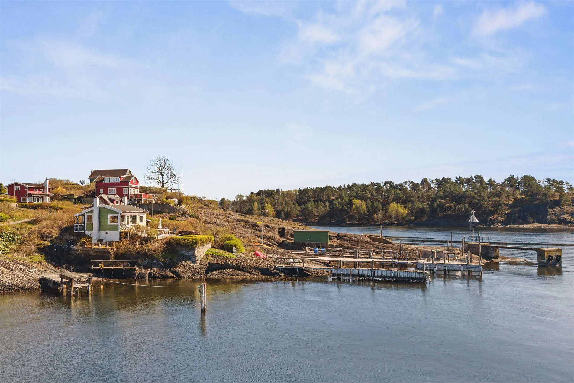 Cabaña de dos dormitorios de los años 30 con vistas al mar en Lindøya, Oslo - Ver imagen 11 de 50
