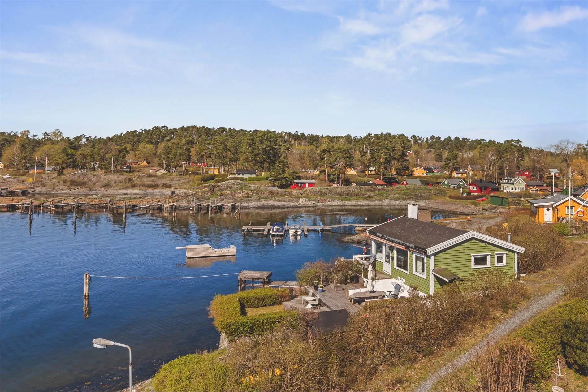 Cabaña de dos dormitorios de los años 30 con vistas al mar en Lindøya, Oslo - Ver imagen 14 de 50
