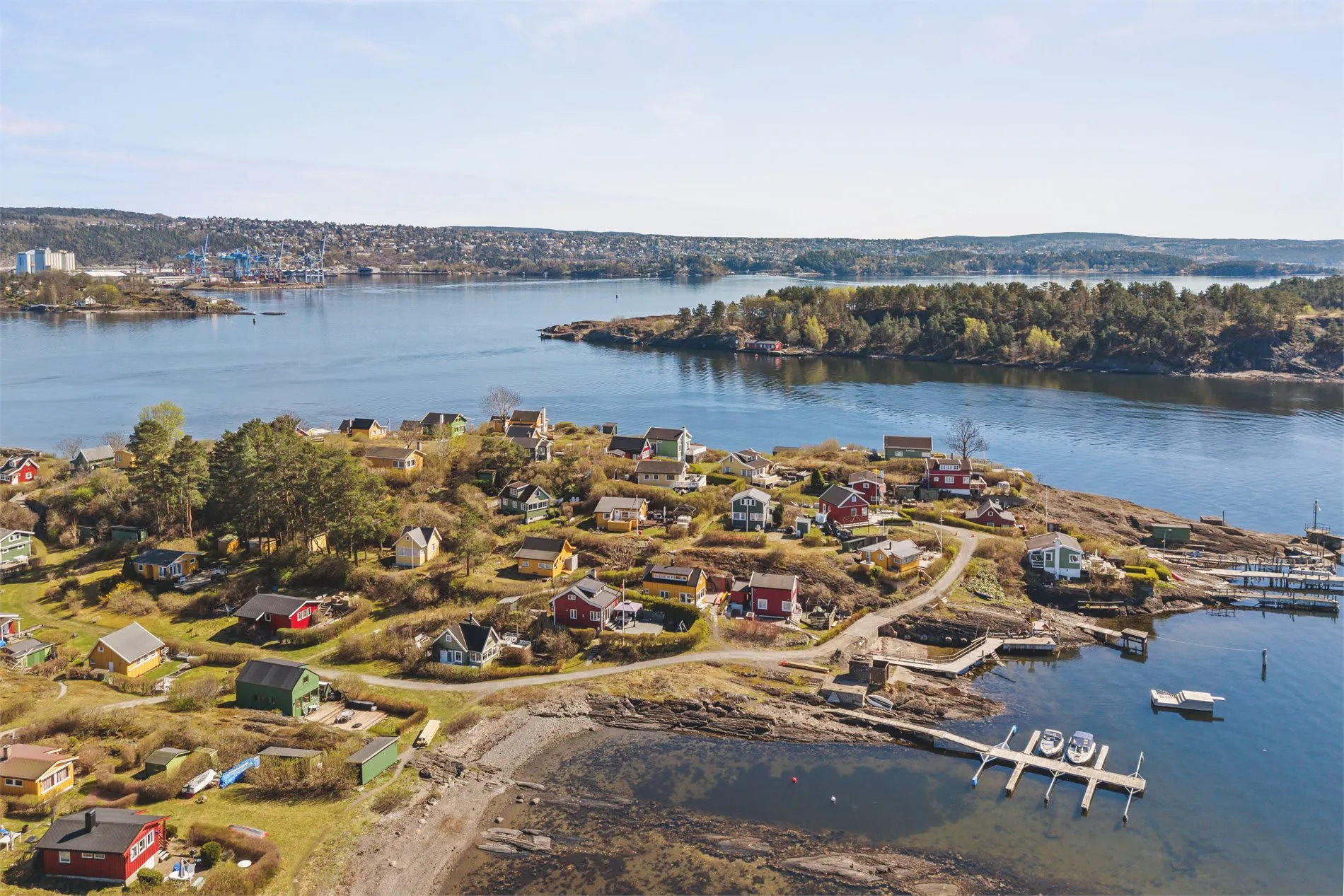 Cabaña de dos dormitorios de los años 30 con vistas al mar en Lindøya, Oslo - Ver imagen 15 de 50