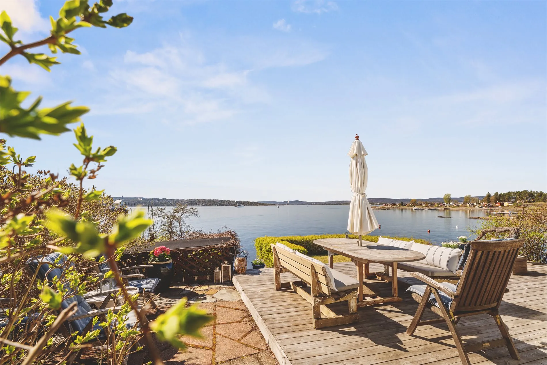 Cabaña de dos dormitorios de los años 30 con vistas al mar en Lindøya, Oslo - Ver imagen 37 de 50