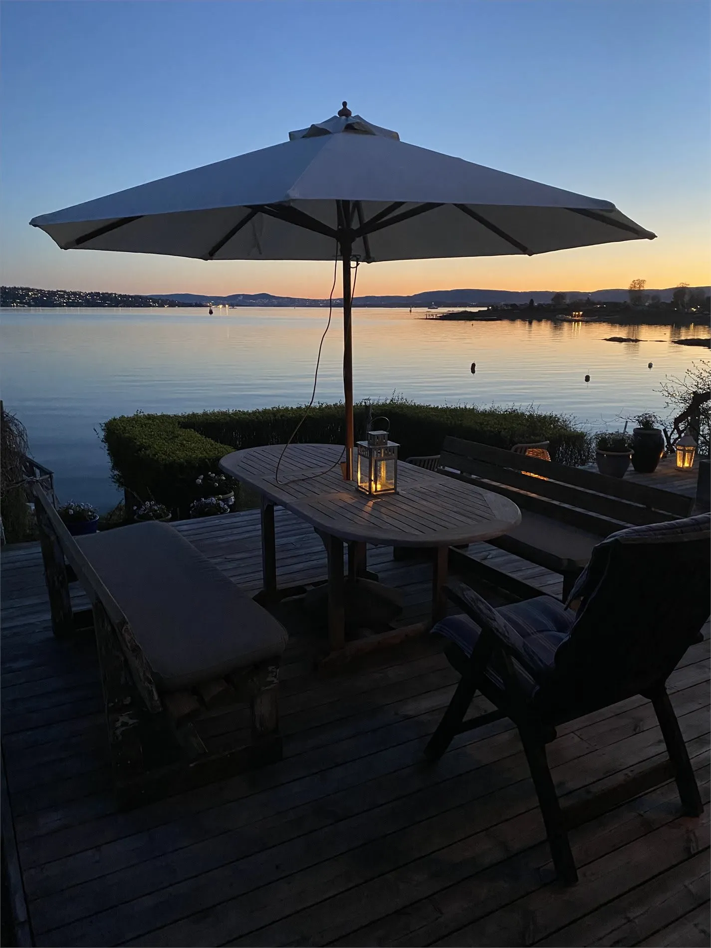 Cabaña de dos dormitorios de los años 30 con vistas al mar en Lindøya, Oslo - Ver imagen 41 de 50