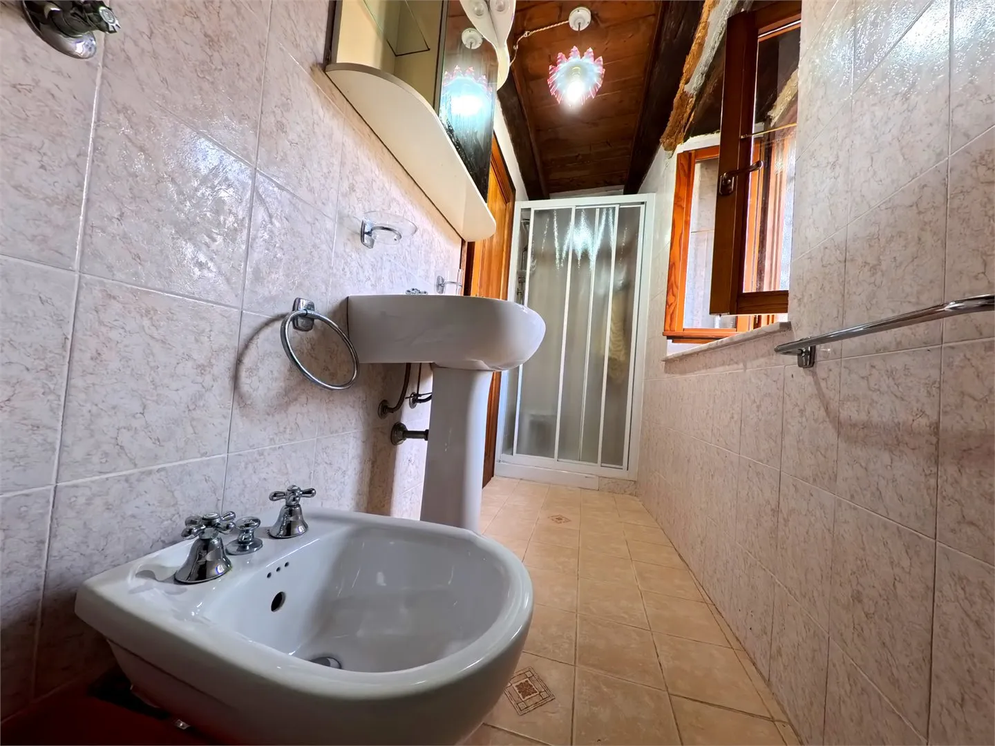Two-Bedroom Country House with Garden in Vibrant Tuscan Village - View image 20 of 42