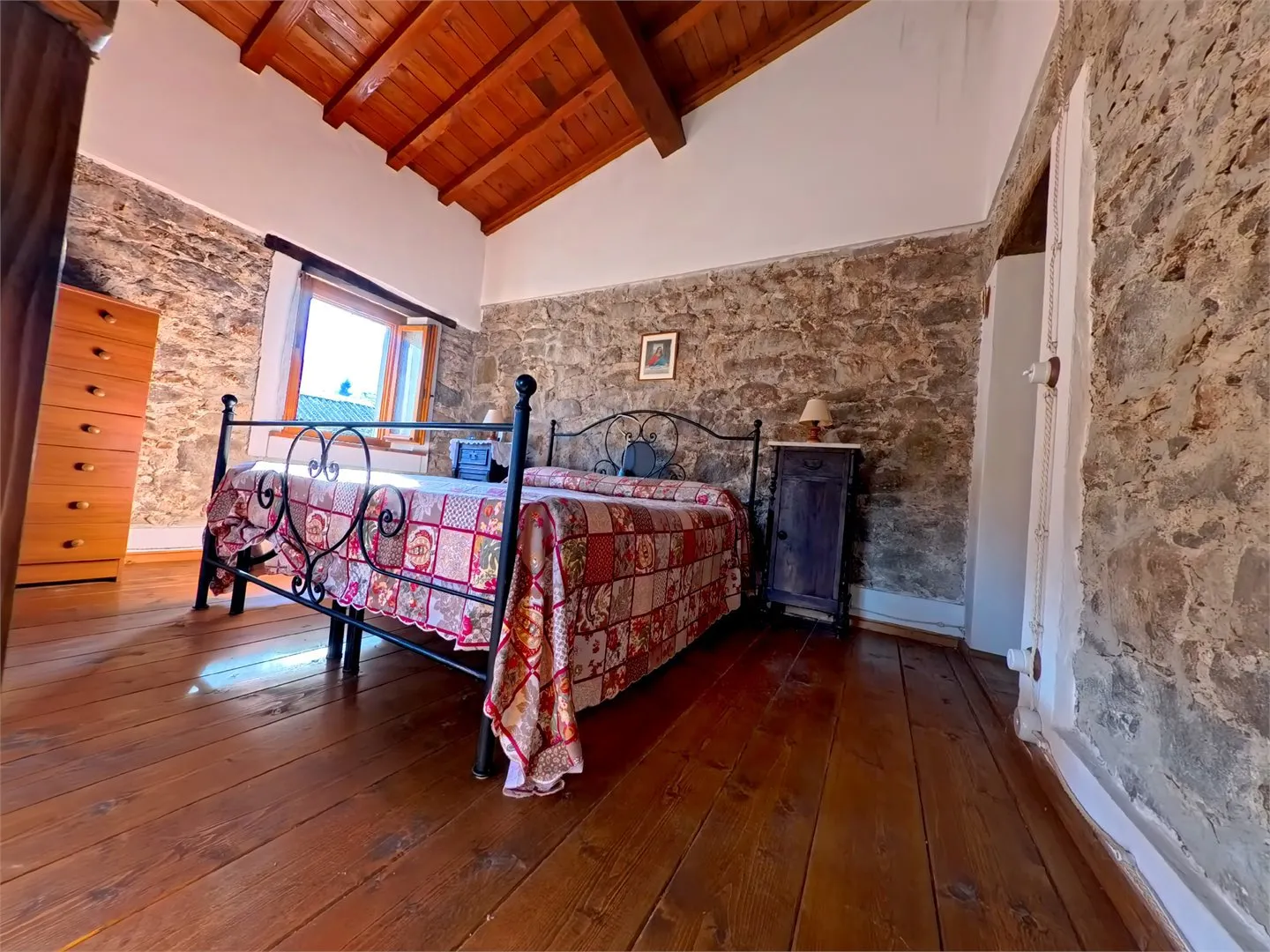 Two-Bedroom Country House with Garden in Vibrant Tuscan Village - View image 28 of 42