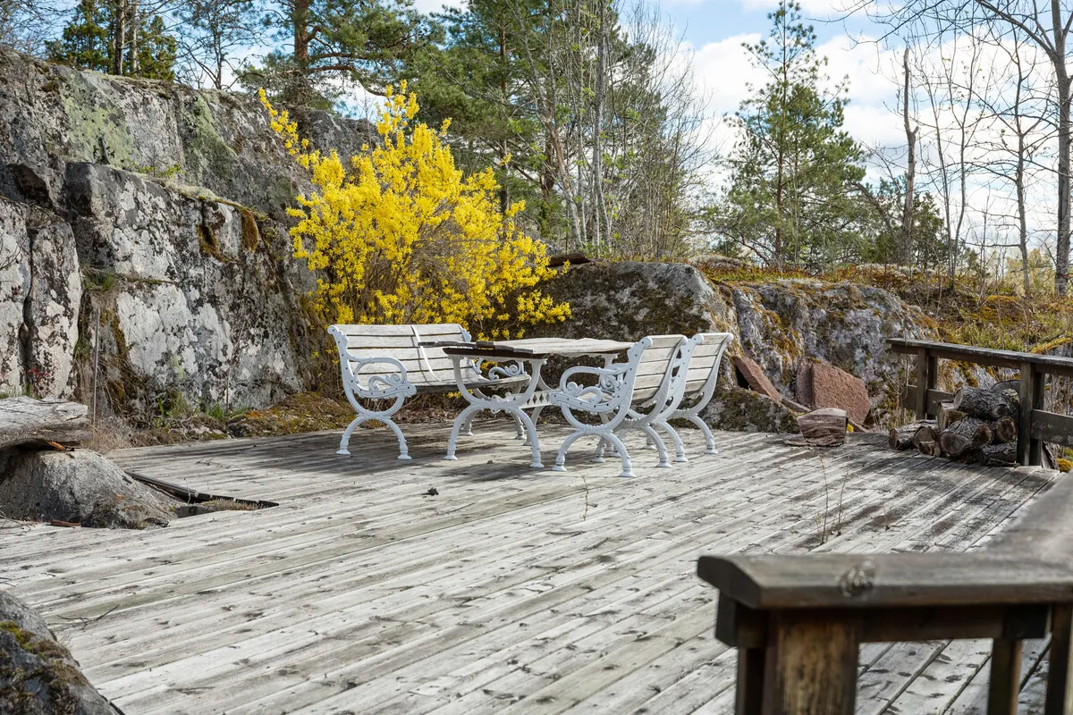 3-Bedroom Cabin with Expansive Garden in Ljusterö, Stockholm Archipelago - View image 23 of 36
