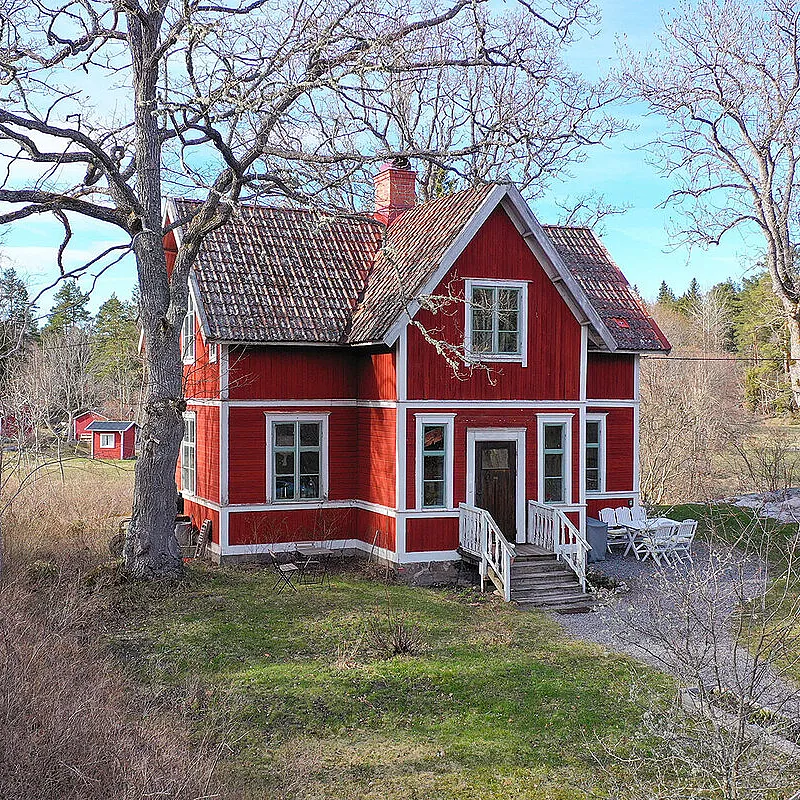 Historic 1909 Swedish House with Expansive Grounds and Pool in Herräng