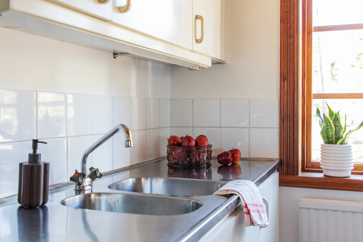 Spacious 7-Bedroom Home with Garden and Terrace Near Östhammar Coast - View image 12 of 33