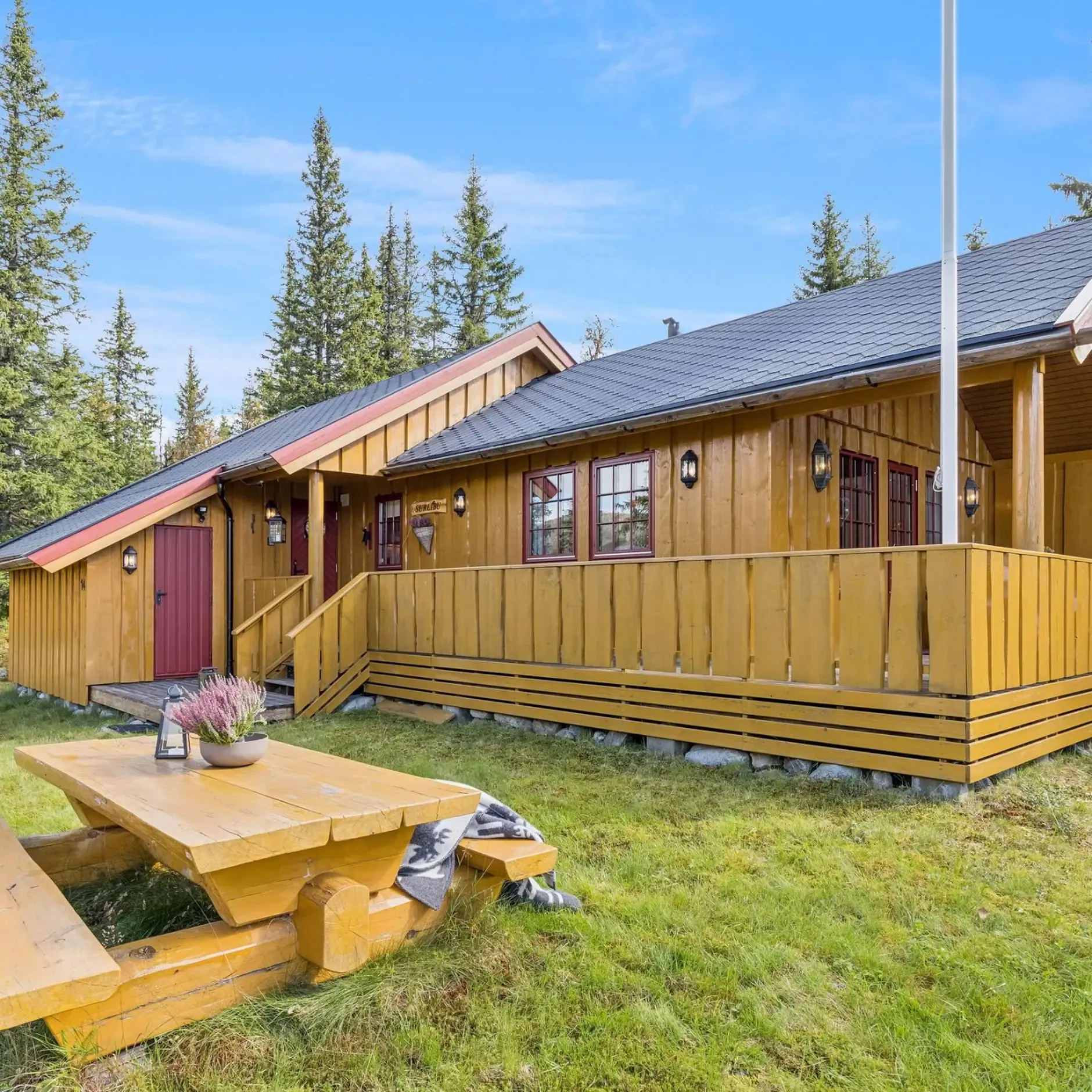 Modern 3-Bedroom Country House with Expansive Garden in Eggedal, Norway - View image 30 of 47