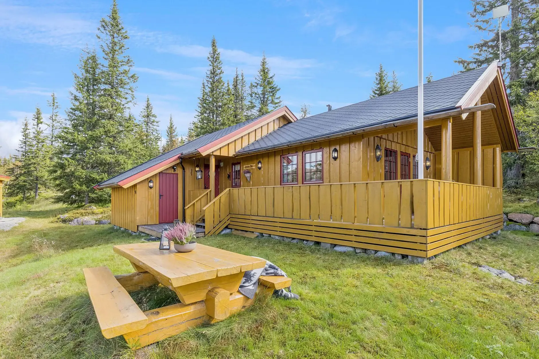 Modern 3-Bedroom Country House with Expansive Garden in Eggedal, Norway - View image 35 of 47