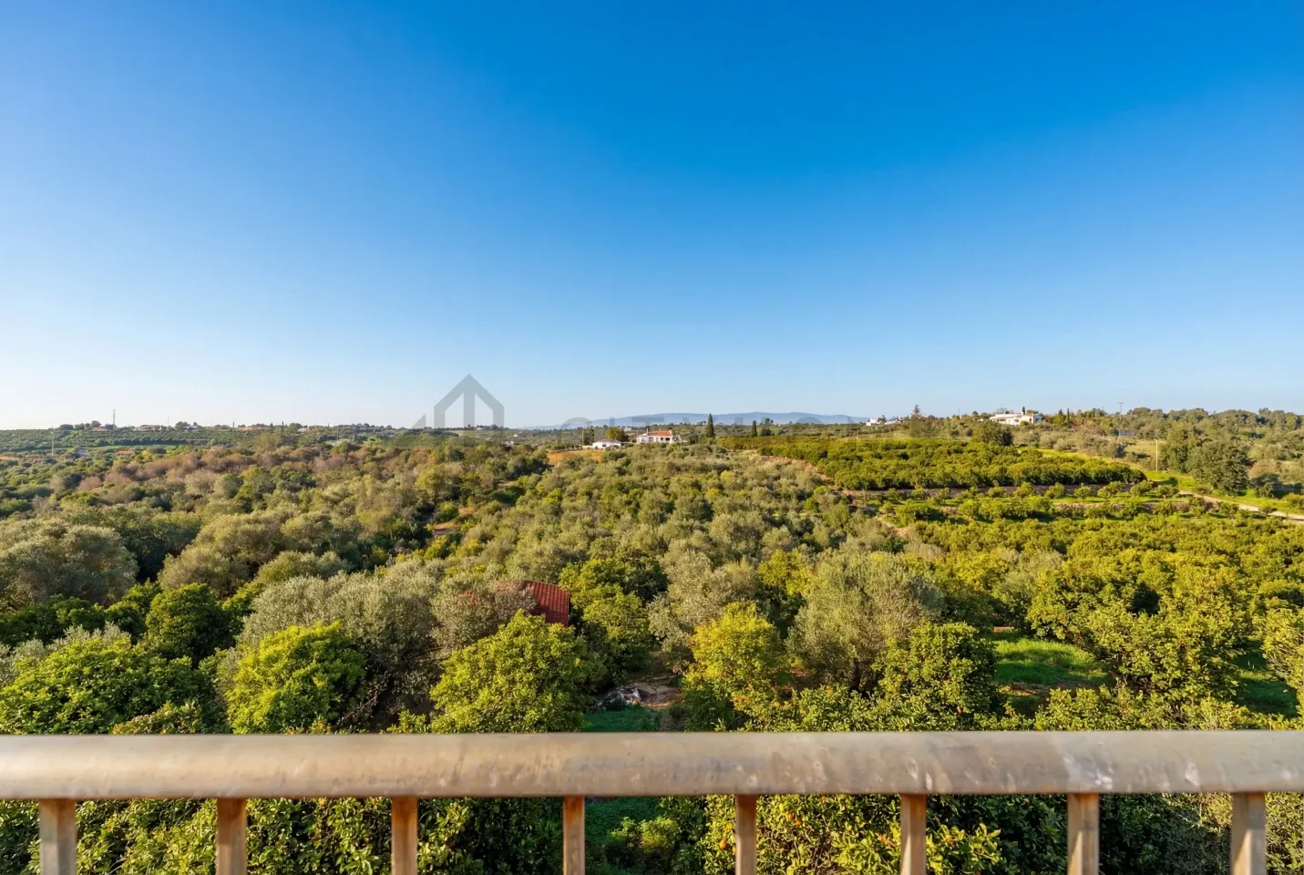 3-Bedroom House with Expansive Orchard in Scenic Silves, Portugal - View image 27 of 37