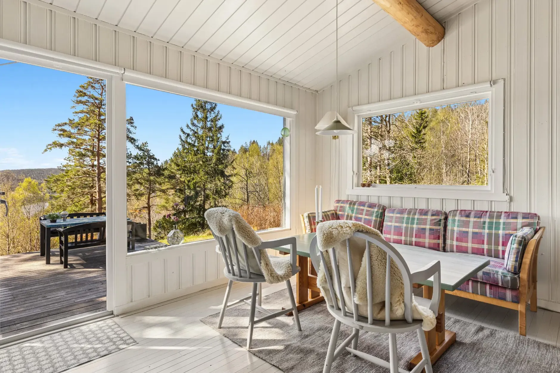 1970s Country House in Skiptvet: 2-Bedroom Retreat with Expansive Terrace - View image 12 of 28