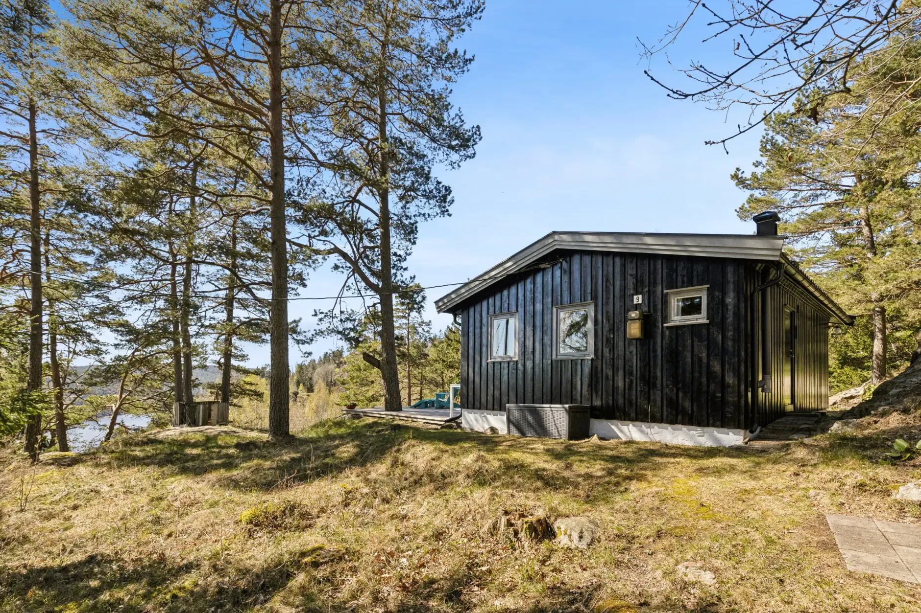 1970s Country House in Skiptvet: 2-Bedroom Retreat with Expansive Terrace - View image 20 of 28
