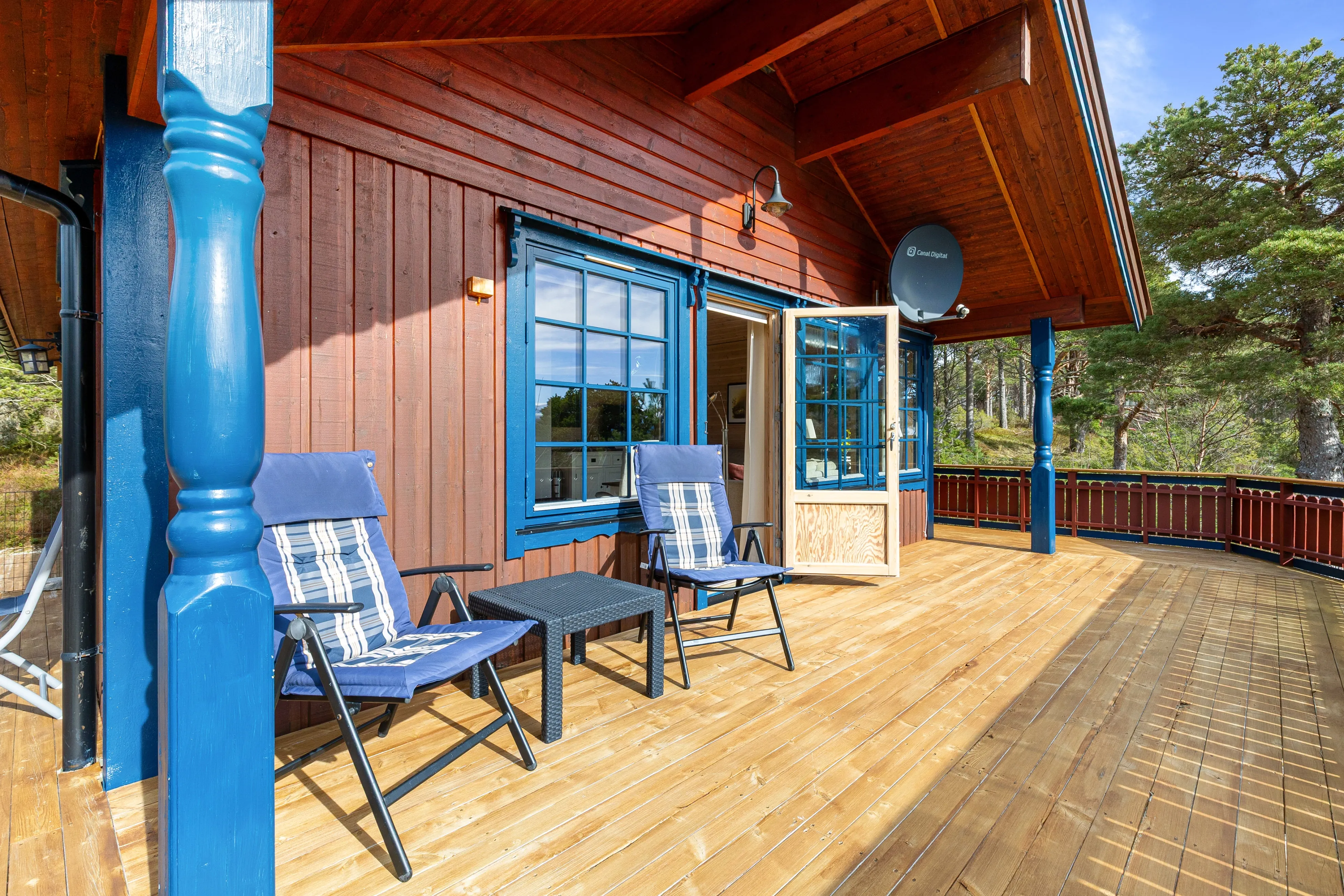 Nordland 2-Bedroom Cabin with Annex and Grill Hut in Coastal Meløy - View image 18 of 33
