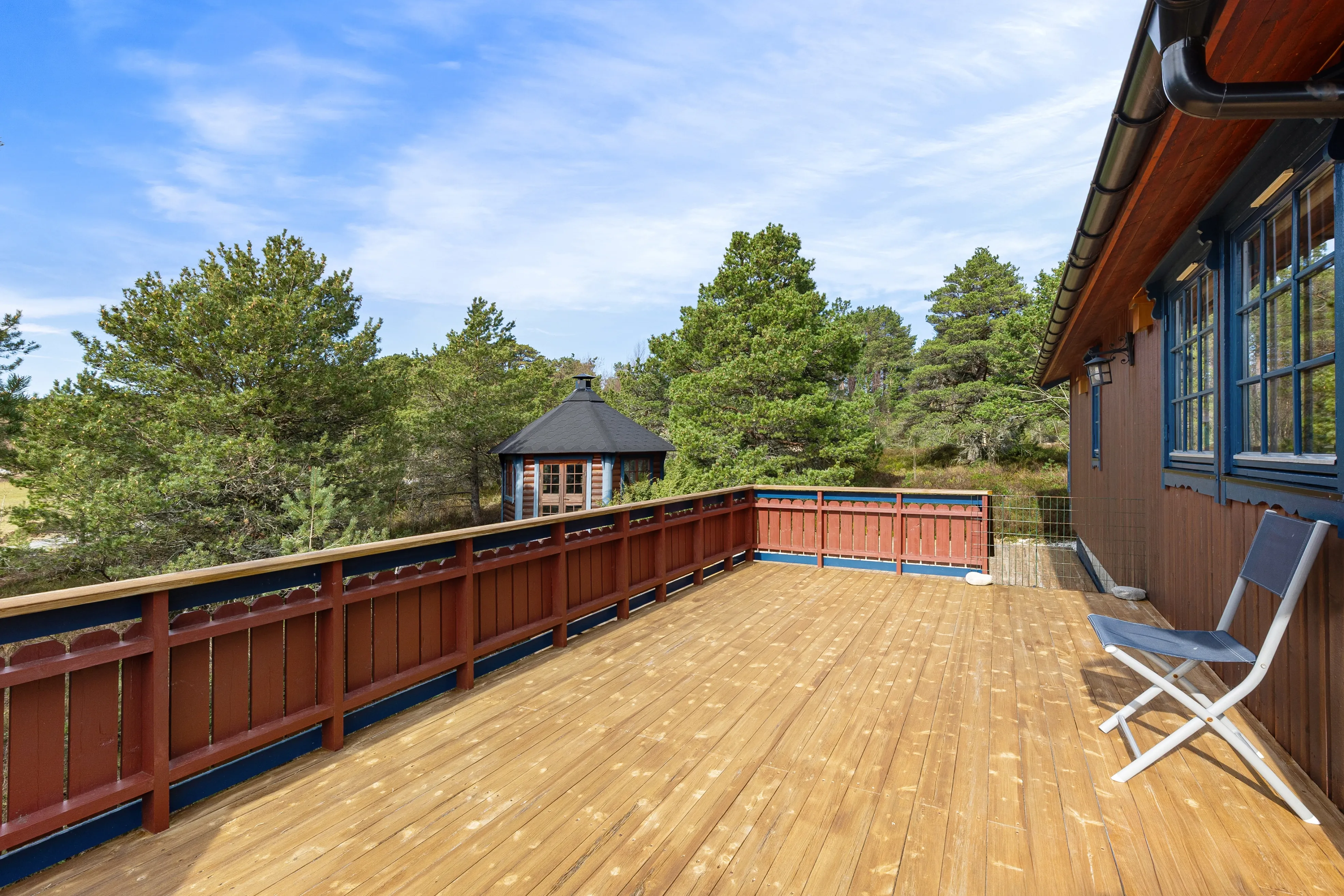 Nordland 2-Bedroom Cabin with Annex and Grill Hut in Coastal Meløy - View image 20 of 33