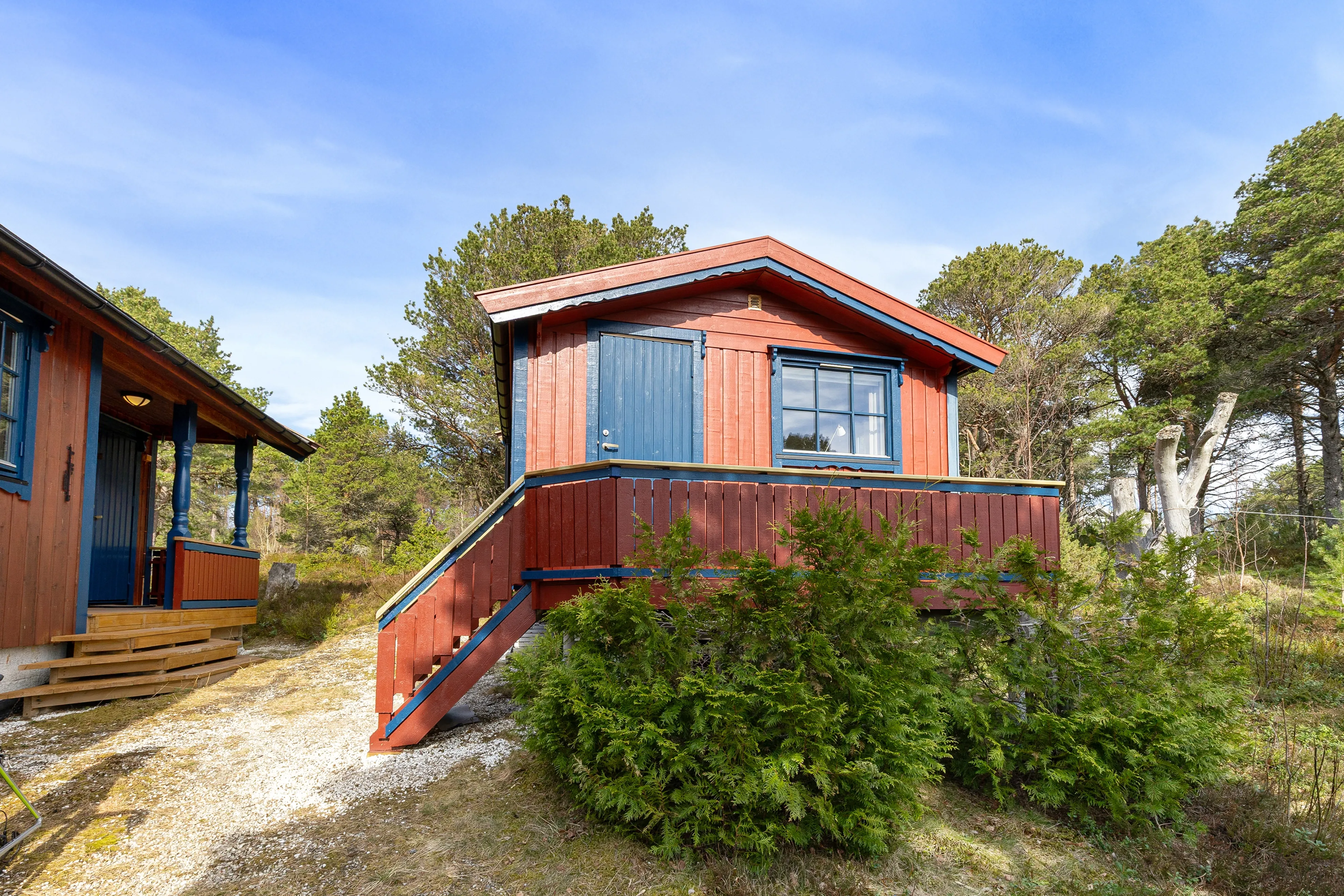 Nordland 2-Bedroom Cabin with Annex and Grill Hut in Coastal Meløy - View image 25 of 33