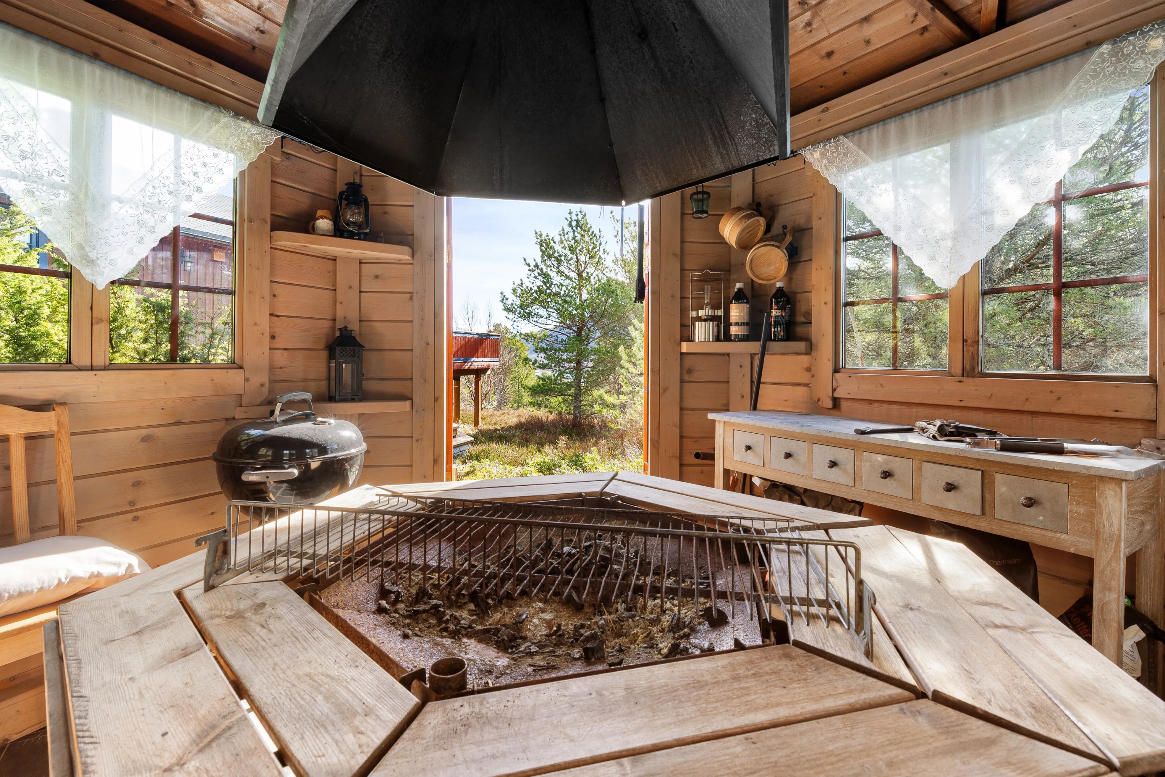 Nordland 2-Bedroom Cabin with Annex and Grill Hut in Coastal Meløy - View image 29 of 33