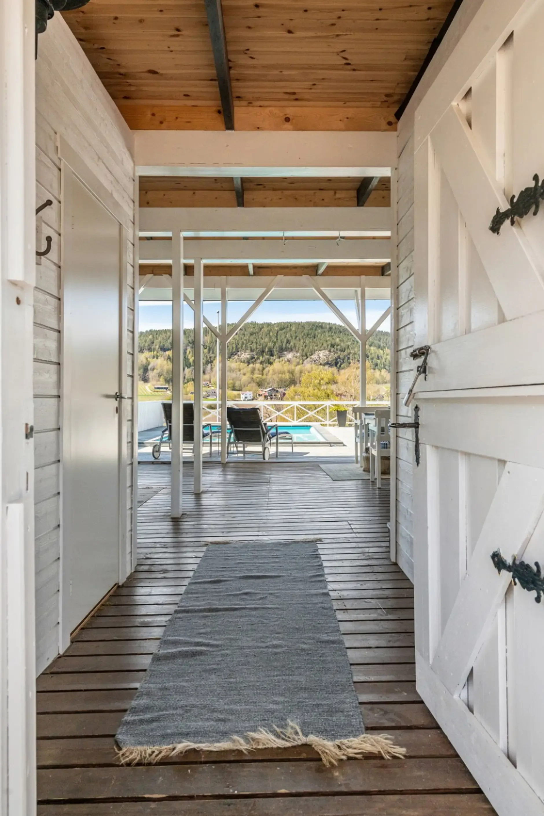1960s Norwegian Seaside House with Pool and Expansive Terrace - View image 7 of 36