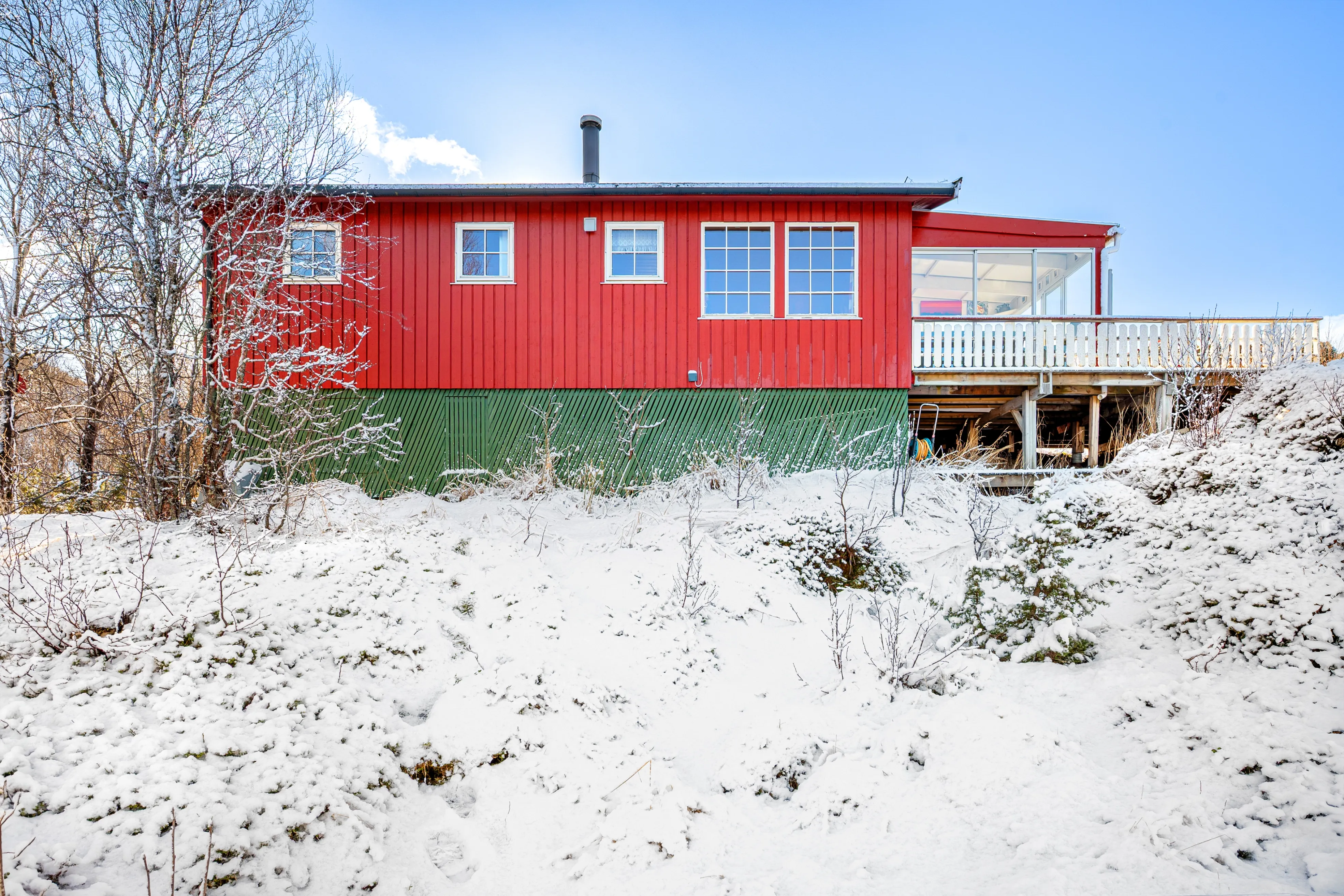 Scenic 3-Bedroom Cabin with Expansive Terrace in Tovik, Norway - View image 36 of 43