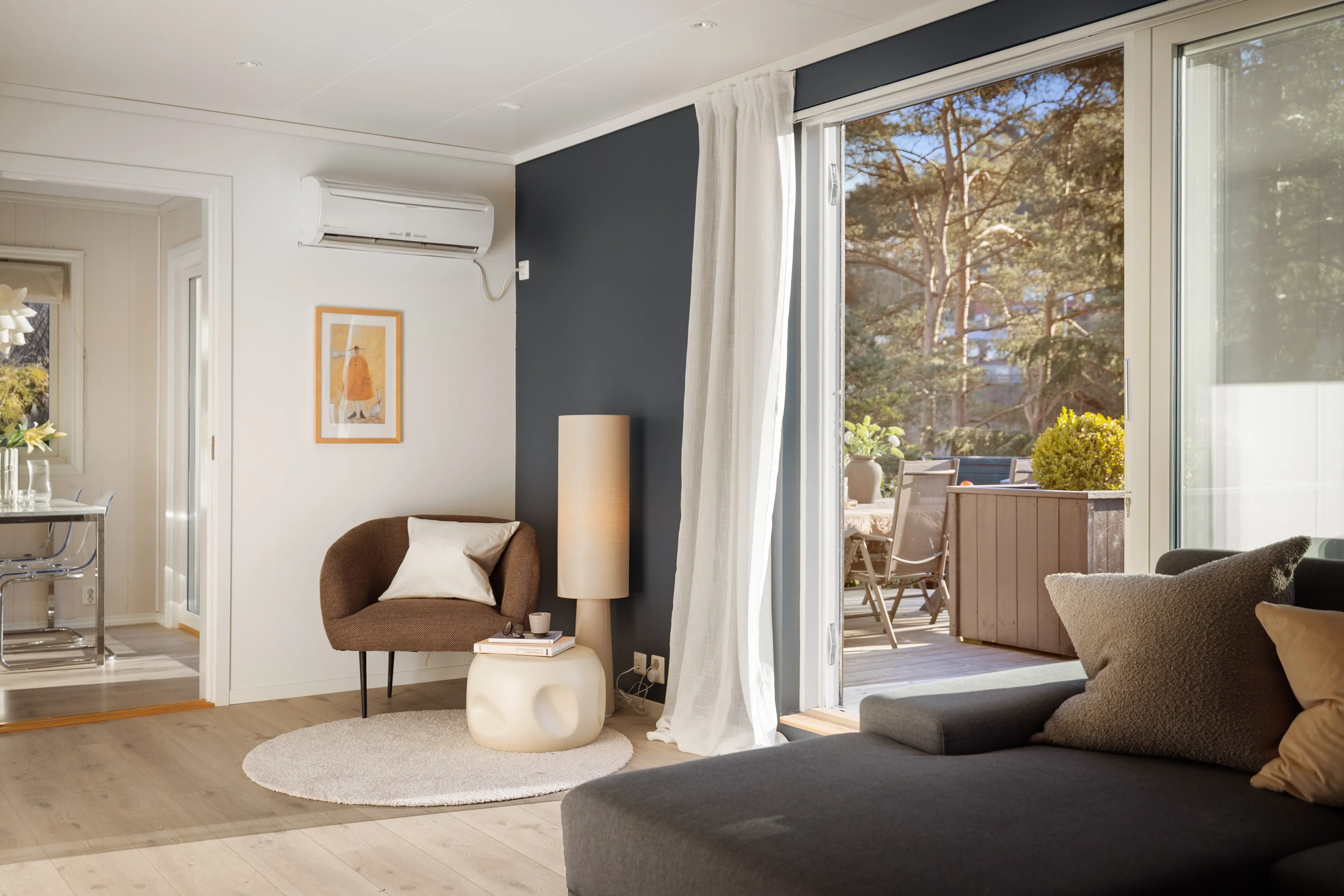1960s 5-Bedroom House in Hagavik with Expansive Terrace and Parking - View image 20 of 55