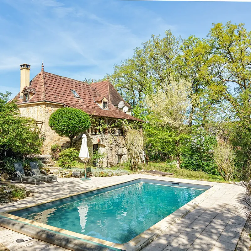 4-Bedroom House with Pool and Garden in Scenic Gourdon, France