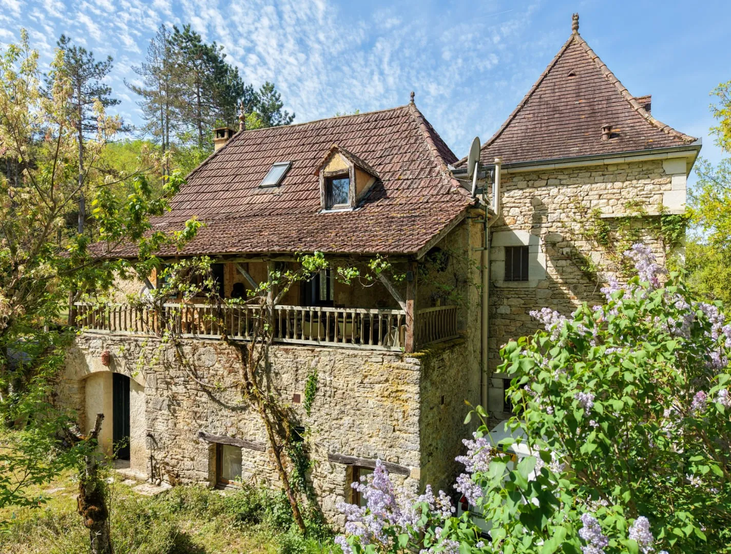 4-Bedroom House with Pool and Garden in Scenic Gourdon, France - View image 8 of 24