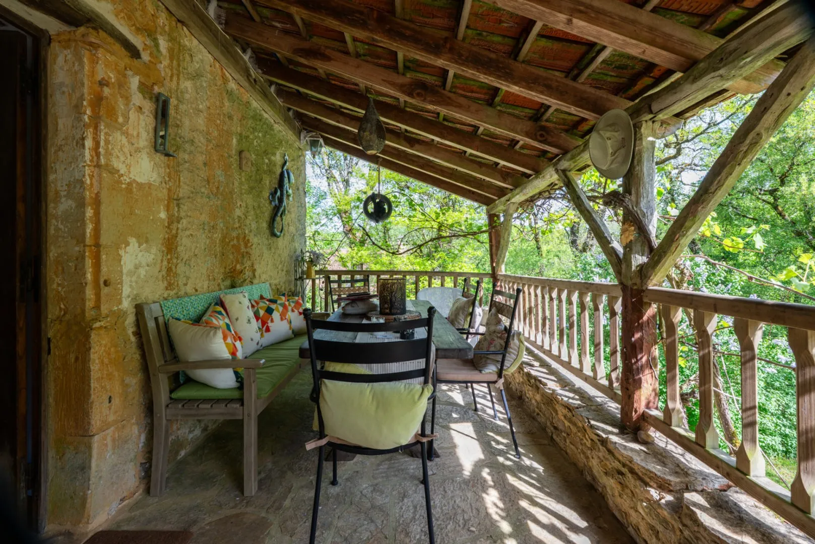 4-Bedroom House with Pool and Garden in Scenic Gourdon, France - View image 10 of 24
