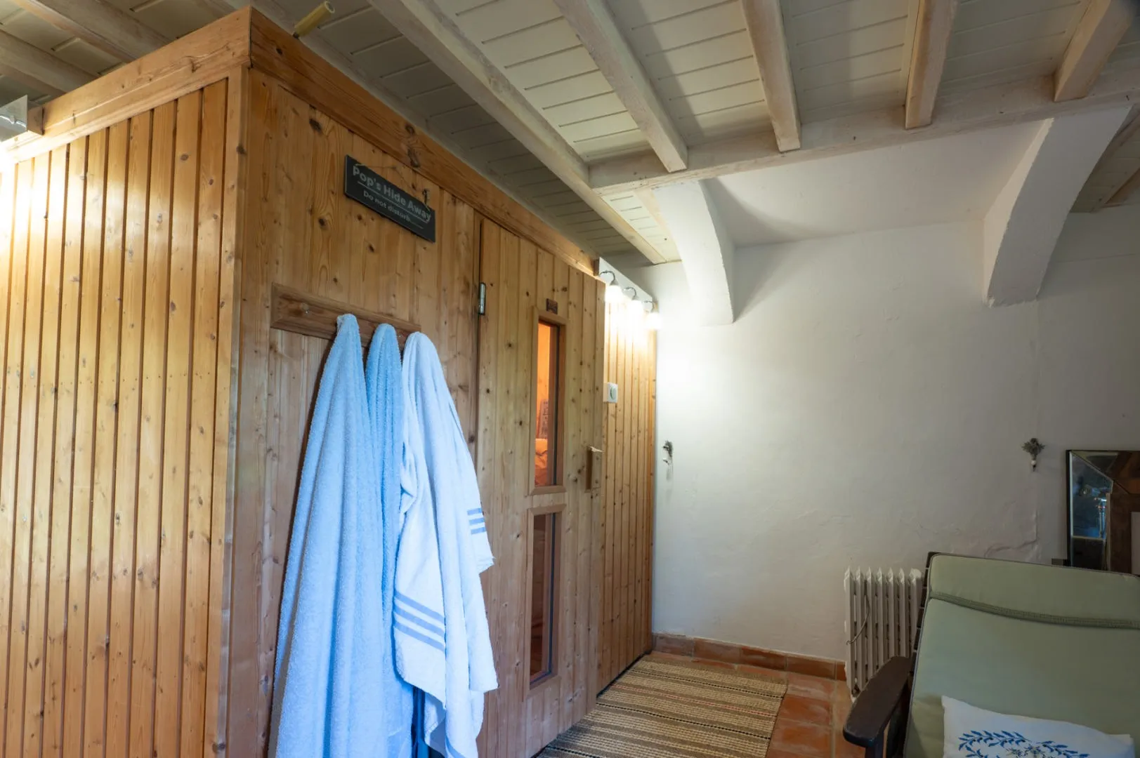 4-Bedroom House with Pool and Garden in Scenic Gourdon, France - View image 21 of 24