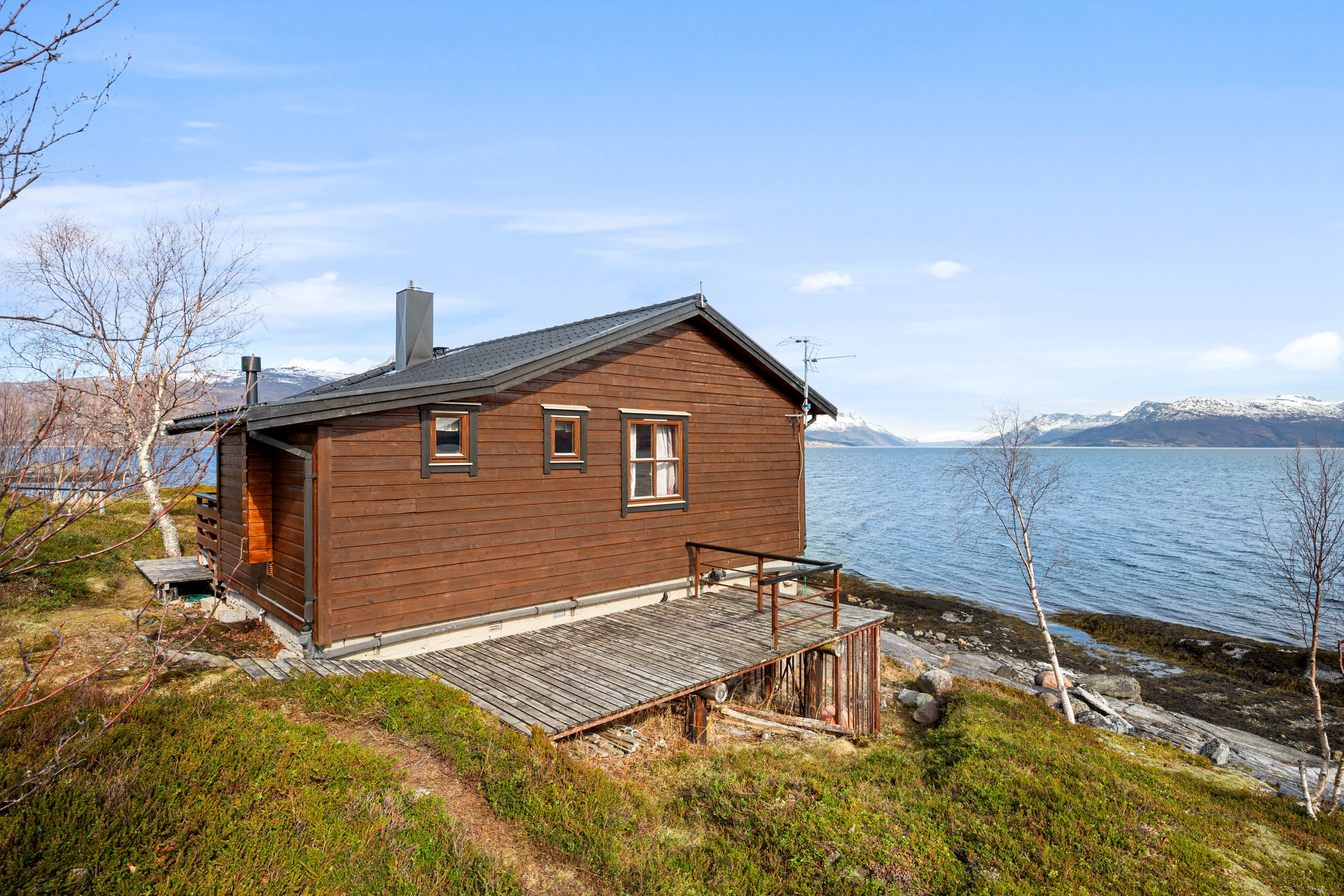 1990 Norway Retreat: 3-Bed Country House with Private Shore in Tovik - View image 29 of 38