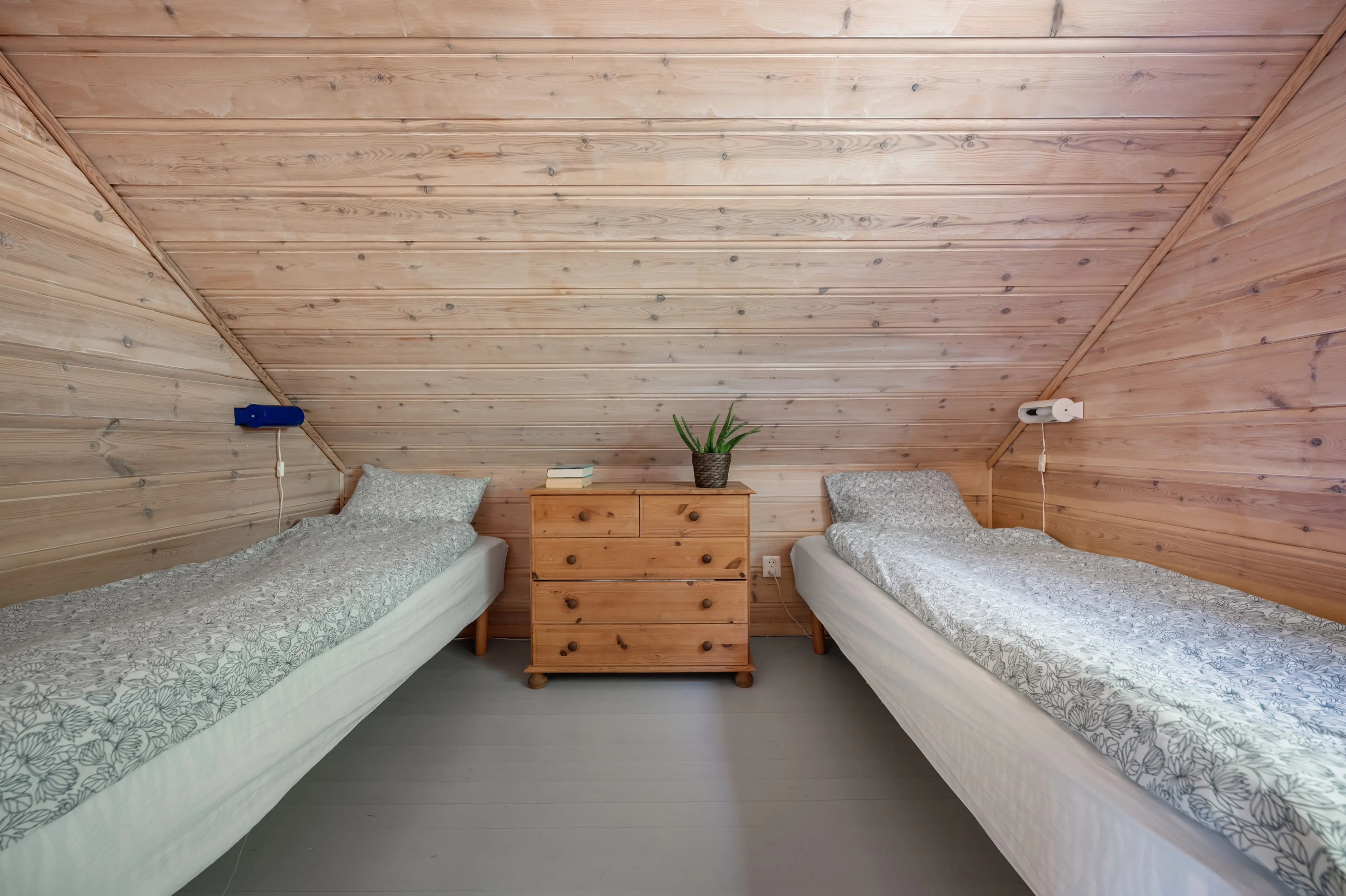 Encantadora cabaña de 1994 con embarcadero privado y terraza en la pintoresca localidad de Jelsa, Noruega - Ver imagen 30 de 47