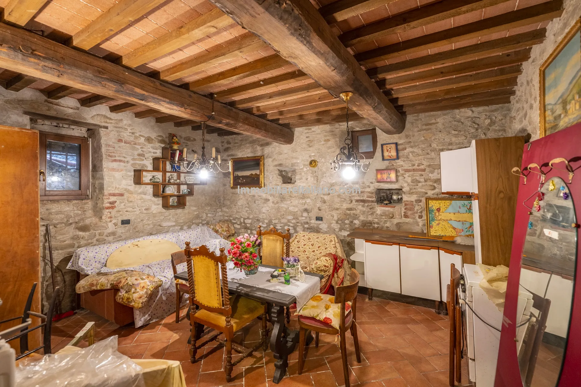 Historic Townhouse in Sansepolcro with Modern Comforts - Image 4