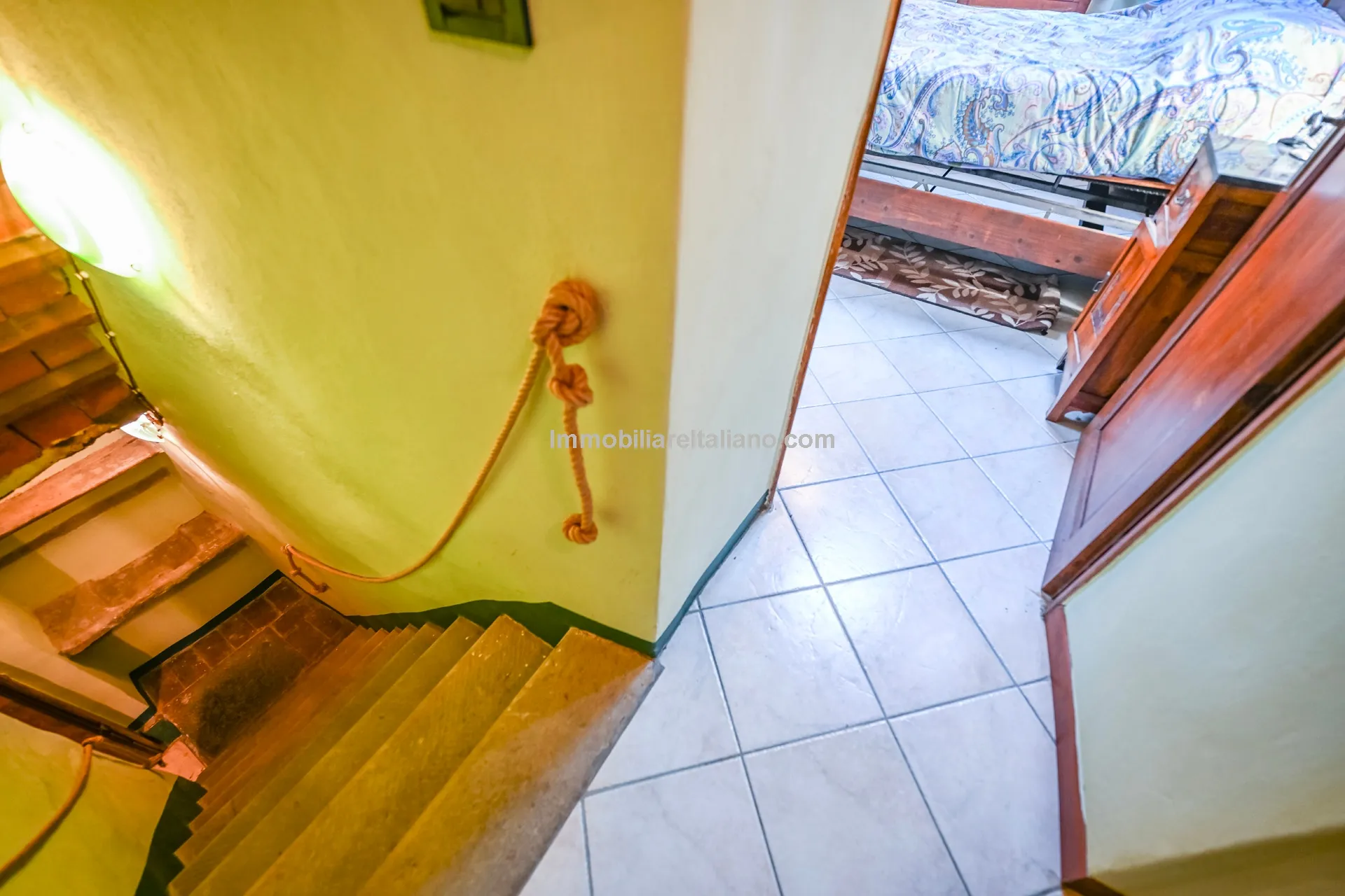 Historic Townhouse in Sansepolcro with Modern Comforts - View image 32 of 32