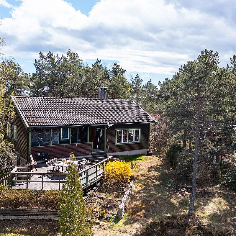 5-Bedroom House with Expansive Garden on Scenic Ornö in Stockholm Archipelago