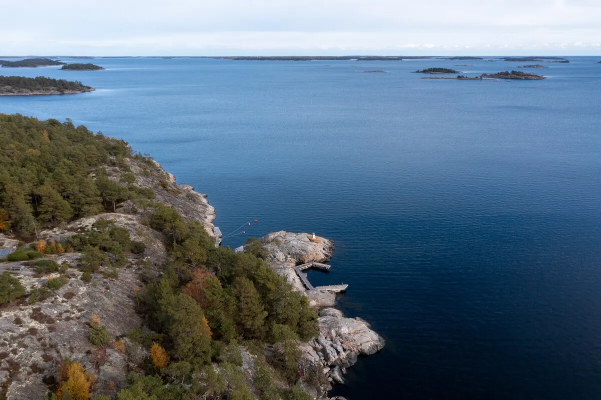 5-Bedroom House with Expansive Garden on Scenic Ornö in Stockholm Archipelago - View image 38 of 41