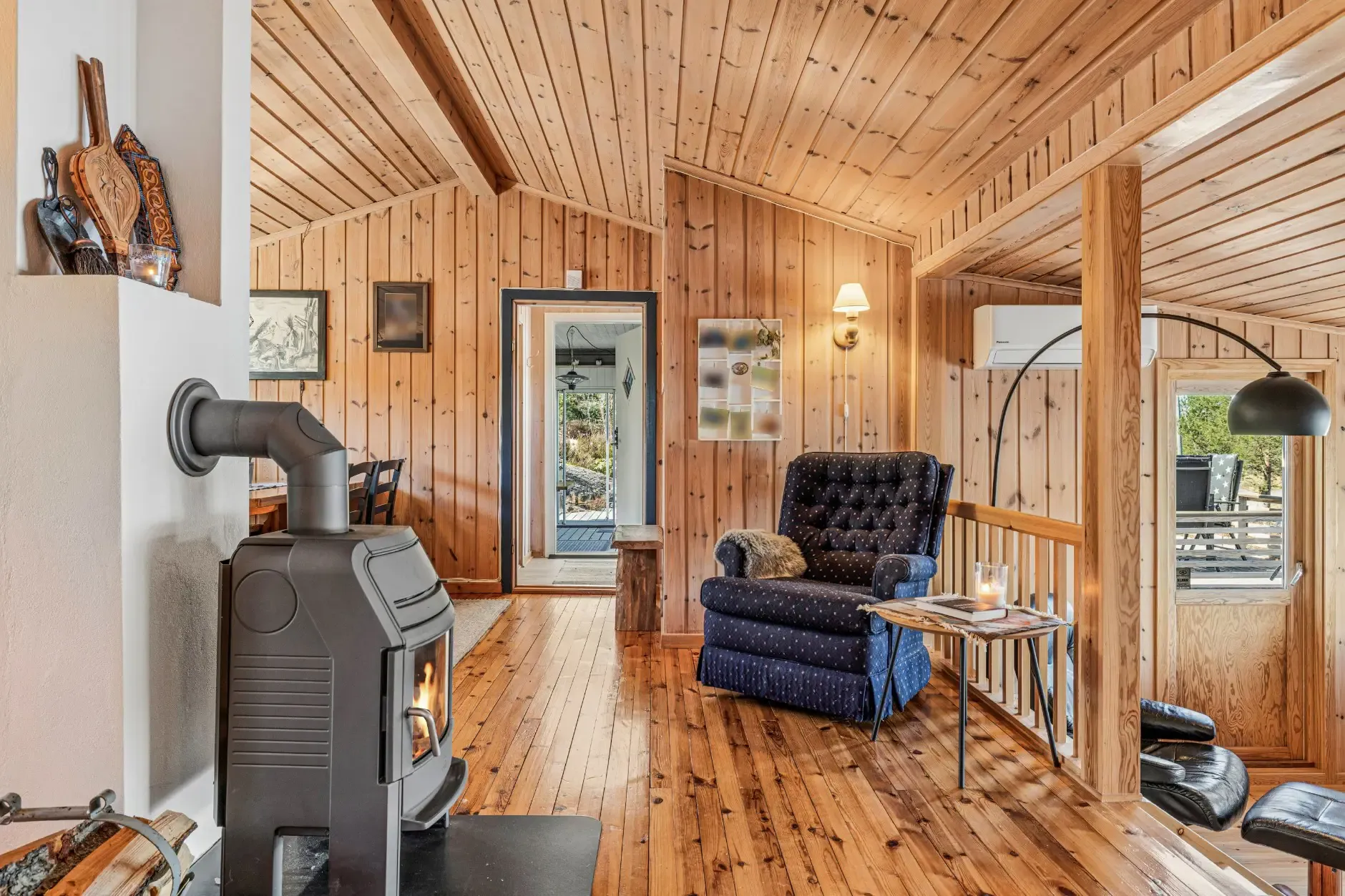 1960s Norwegian Country House with Garden and Lake Views - View image 14 of 32