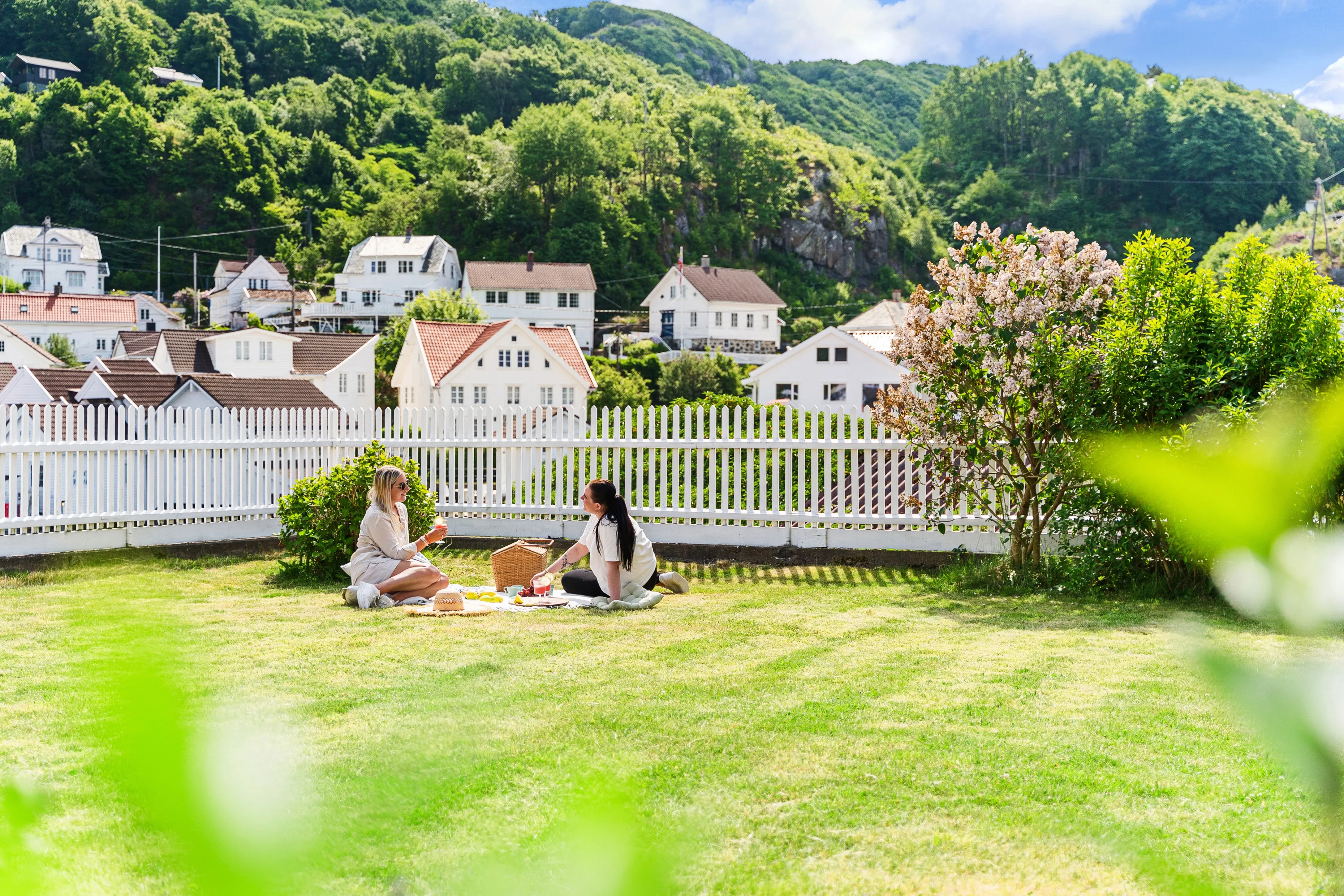 18th Century Coastal House with Garden and Terrace in Hidrasund, Norway - View image 9 of 67