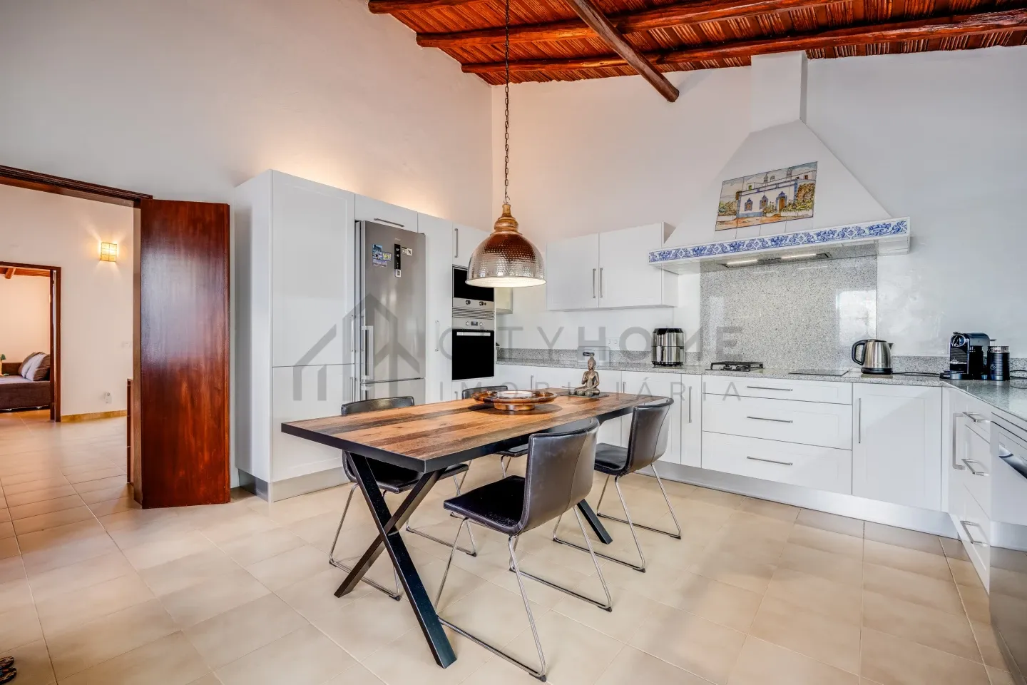 Contemporary 3-Bedroom Villa with Pool and Expansive Grounds in Silves, Portugal - View image 13 of 40