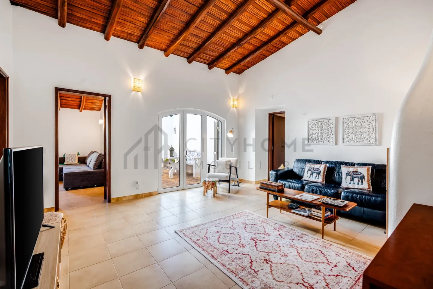 Contemporary 3-Bedroom Villa with Pool and Expansive Grounds in Silves, Portugal - View image 14 of 40