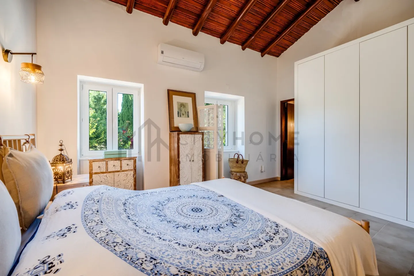 Contemporary 3-Bedroom Villa with Pool and Expansive Grounds in Silves, Portugal - View image 16 of 40