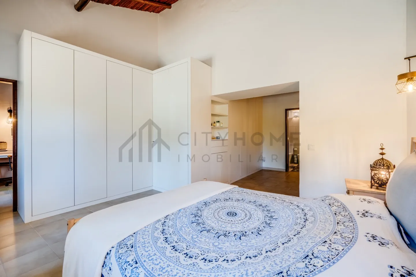 Contemporary 3-Bedroom Villa with Pool and Expansive Grounds in Silves, Portugal - View image 18 of 40