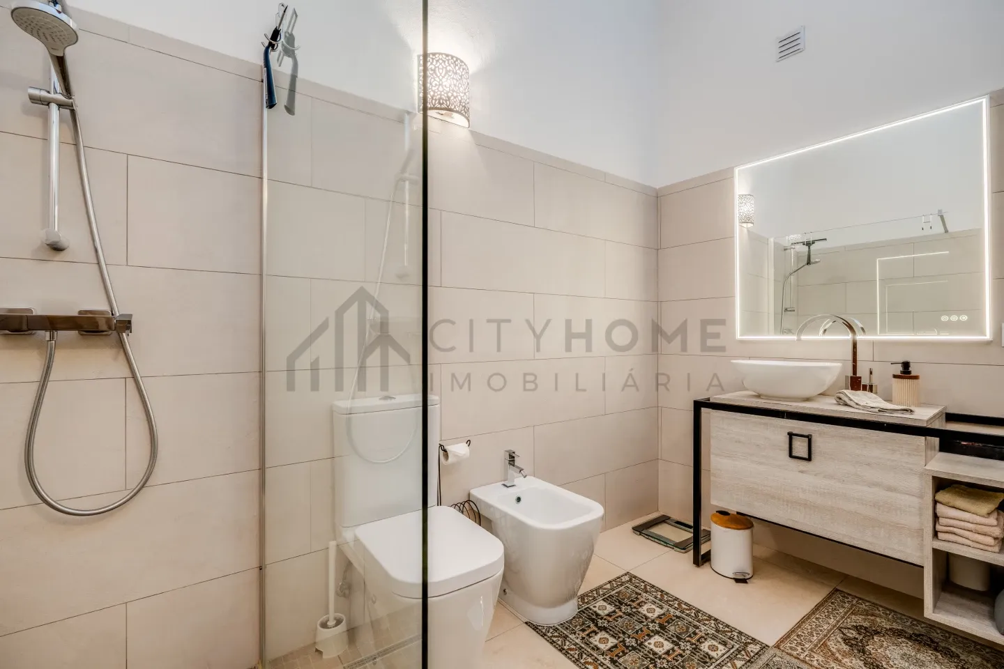 Contemporary 3-Bedroom Villa with Pool and Expansive Grounds in Silves, Portugal - View image 21 of 40
