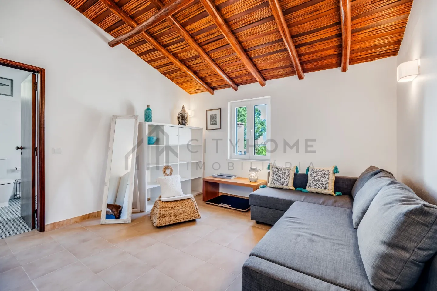 Contemporary 3-Bedroom Villa with Pool and Expansive Grounds in Silves, Portugal - View image 24 of 40