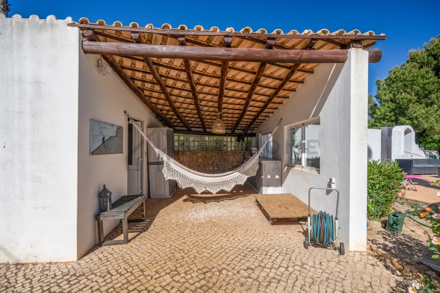 Contemporary 3-Bedroom Villa with Pool and Expansive Grounds in Silves, Portugal - View image 35 of 40