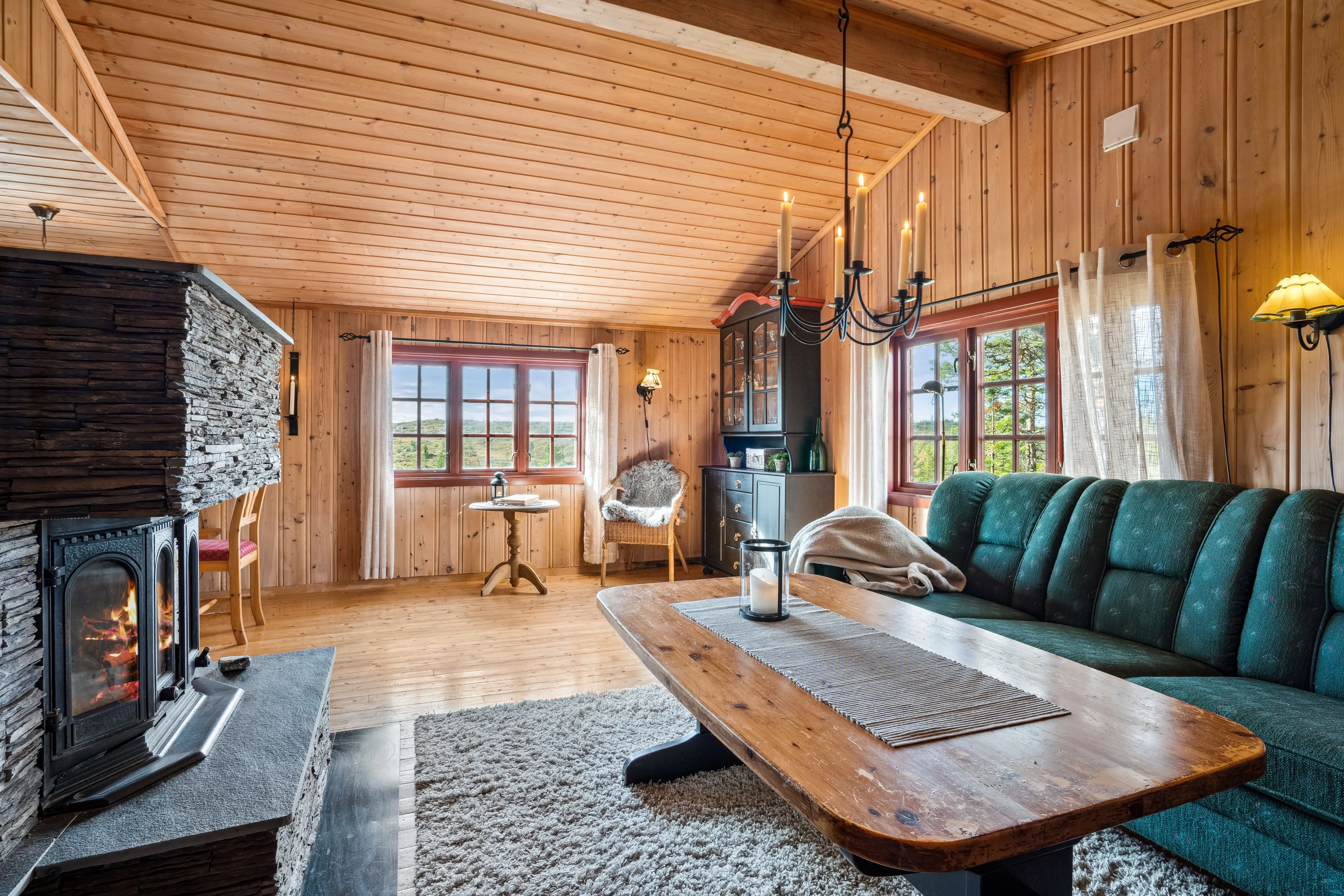3-Bedroom Norwegian Cabin with Terrace and Solar Power in Rognes - View image 12 of 46