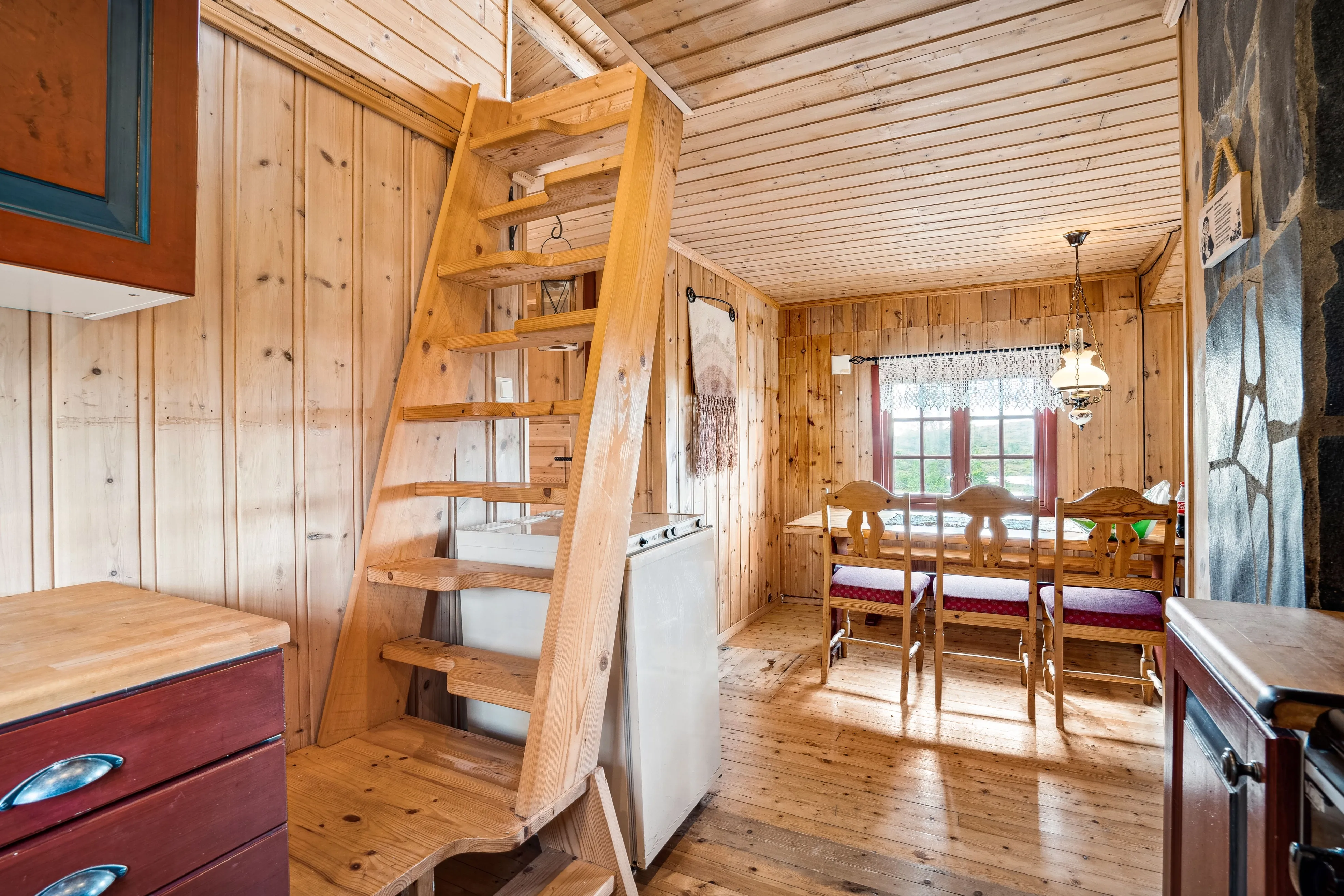 3-Bedroom Norwegian Cabin with Terrace and Solar Power in Rognes - View image 15 of 46