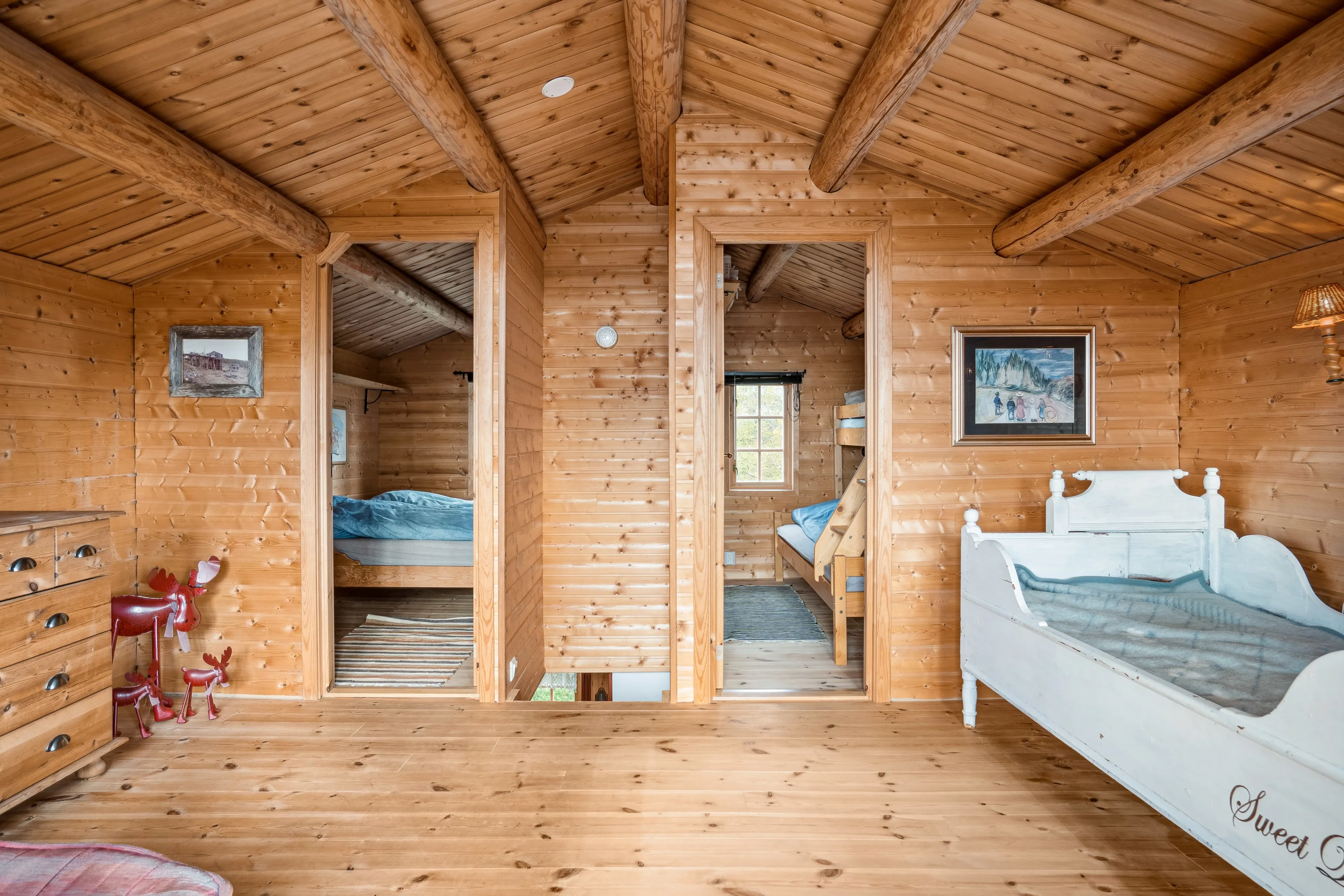 3-Bedroom Norwegian Cabin with Terrace and Solar Power in Rognes - View image 19 of 46
